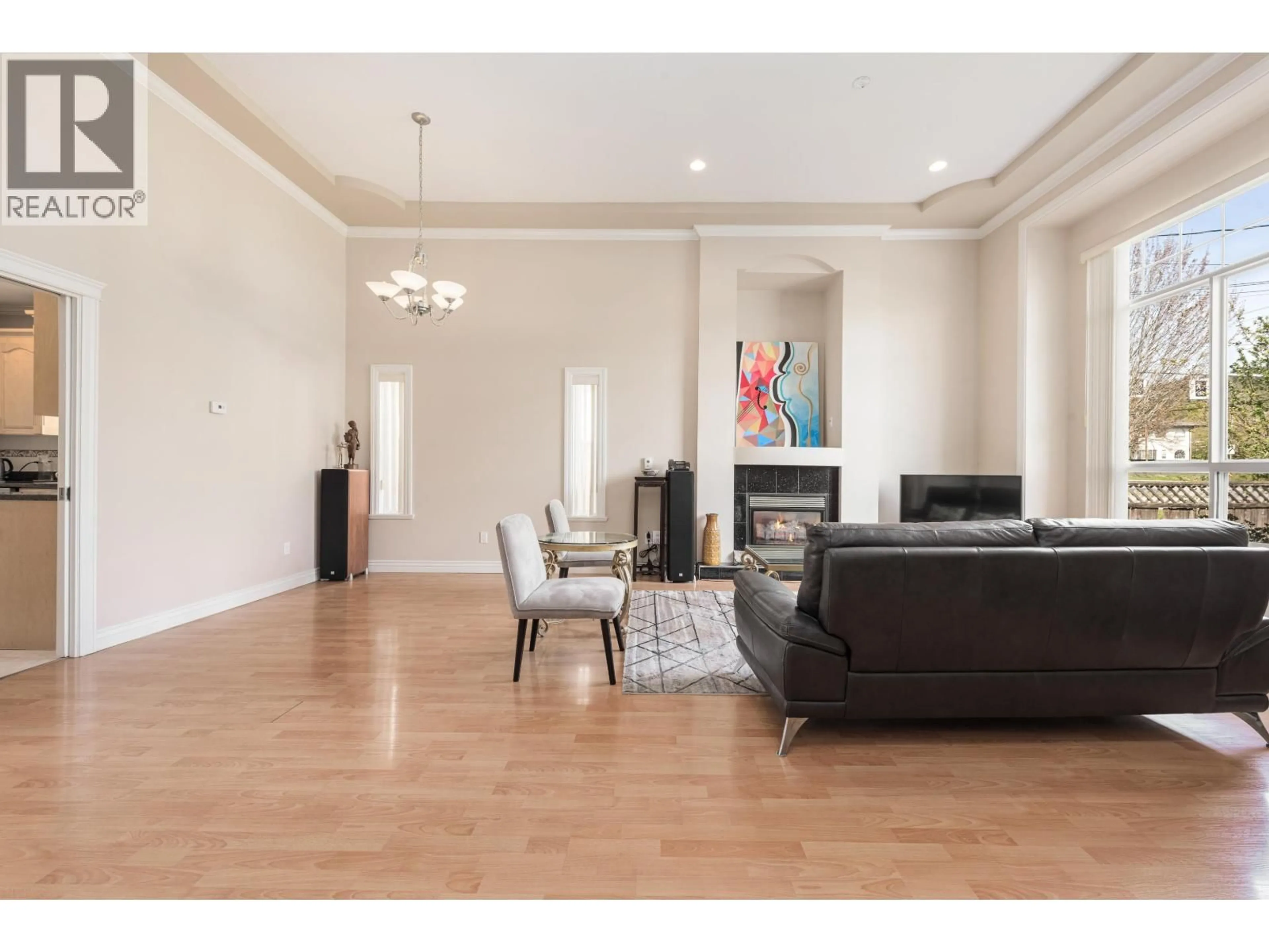 Living room with furniture, unknown for 1351 DUTHIE AVENUE, Burnaby British Columbia V5A2R5