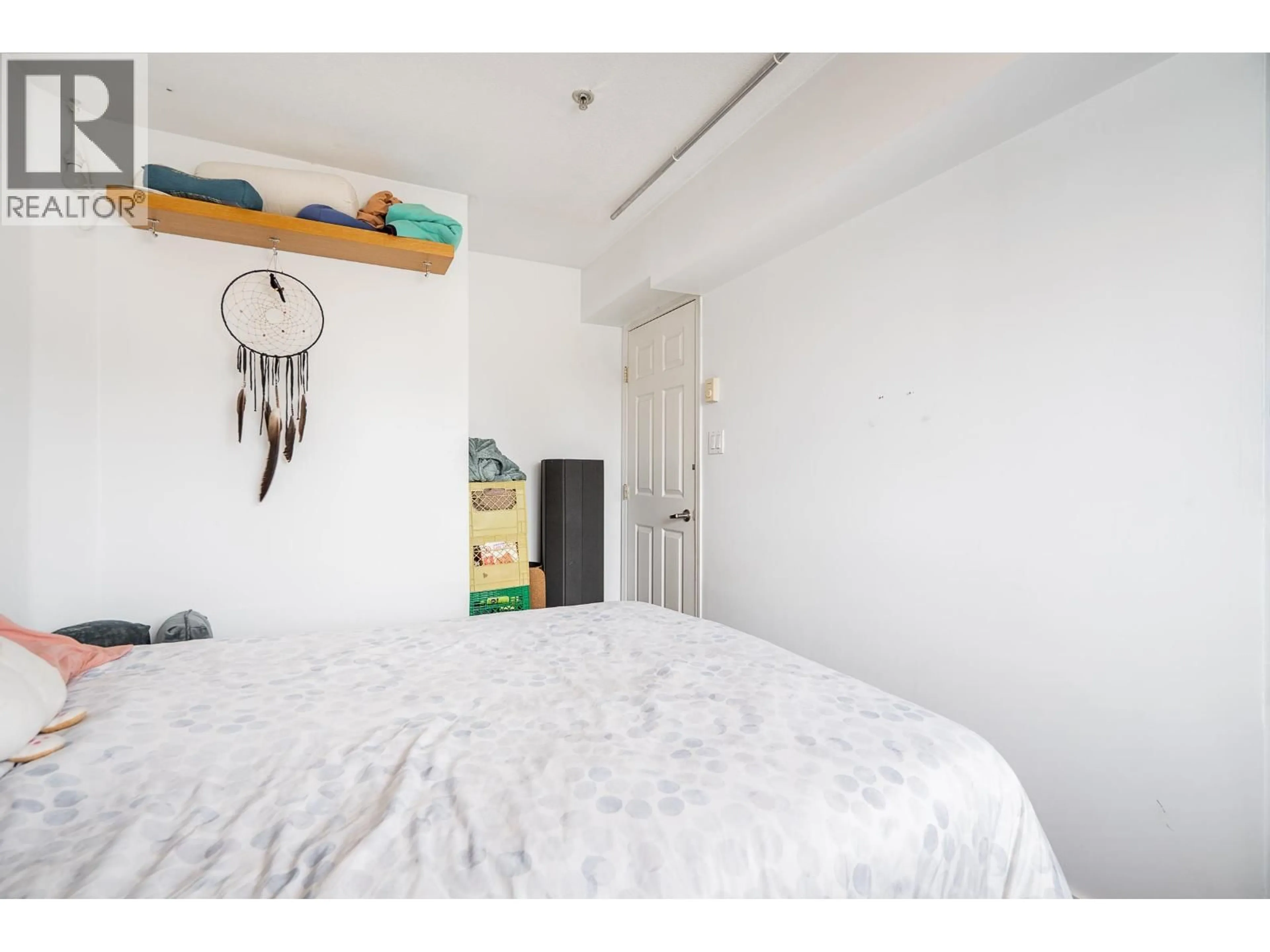 Bedroom with bed, unknown for 212 - 868 KINGSWAY, Vancouver British Columbia V6V3C3