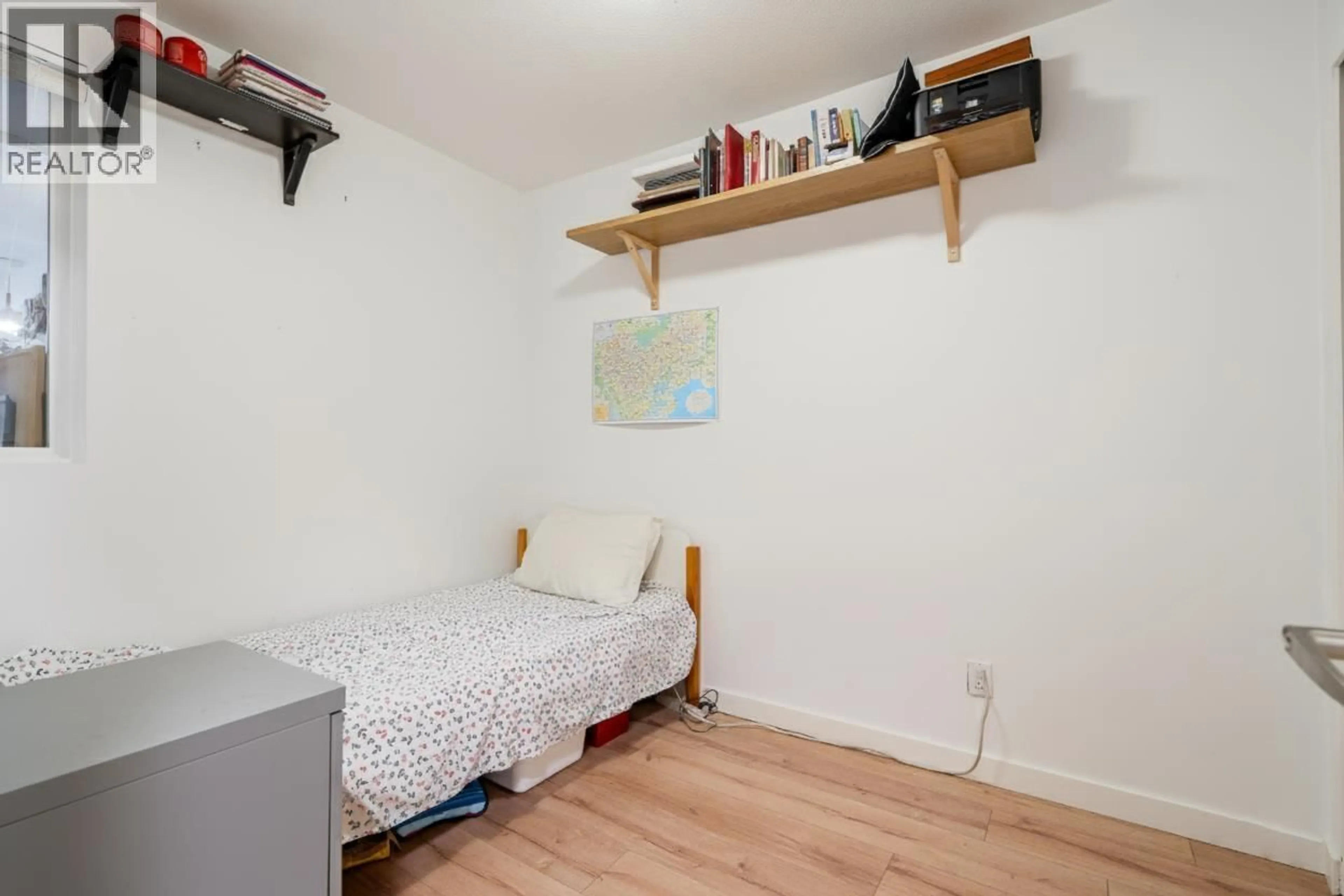 A pic of a room for 212 - 868 KINGSWAY, Vancouver British Columbia V6V3C3