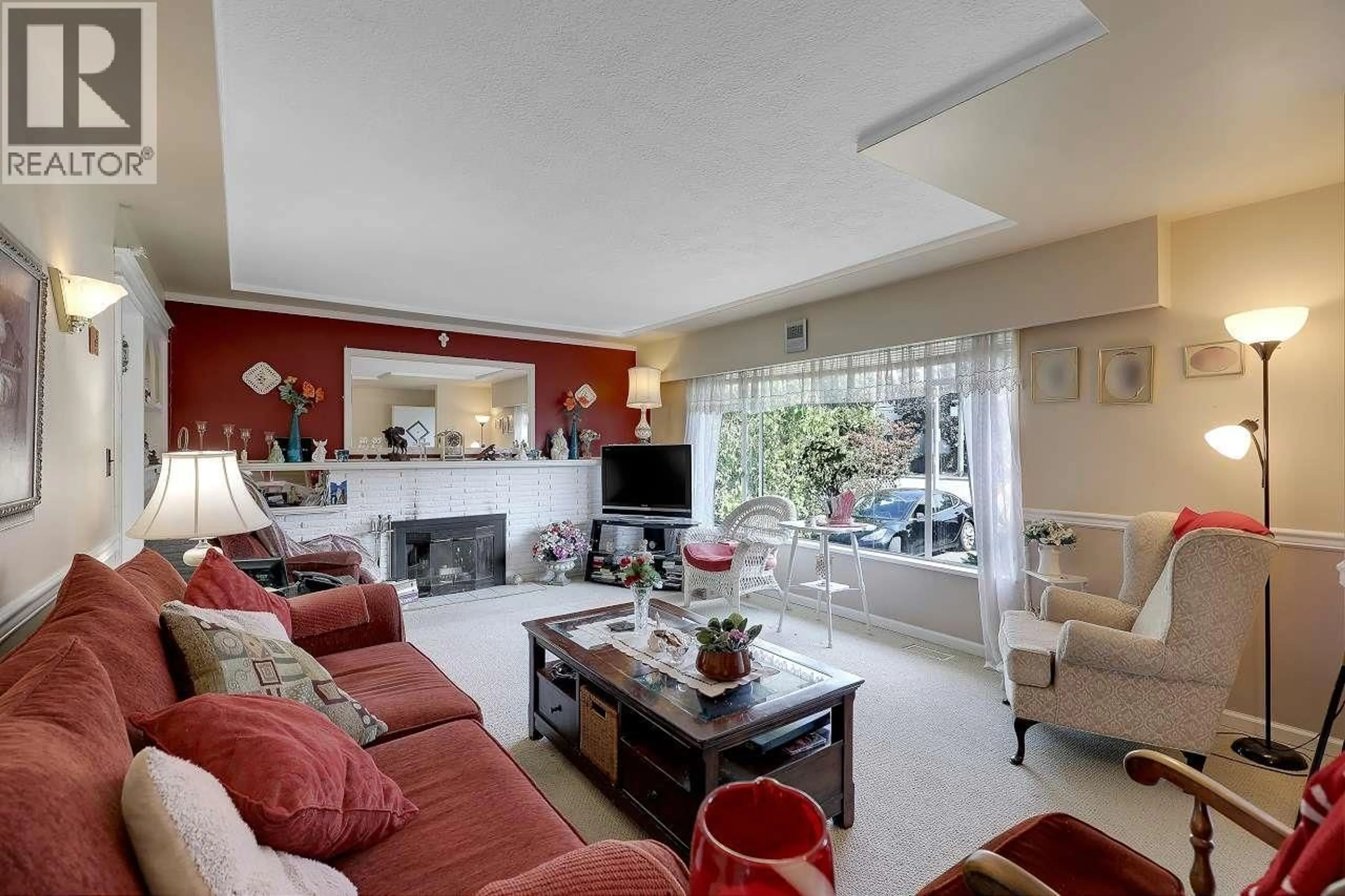 Living room with furniture, unknown for 7291 GILBERT ROAD, Richmond British Columbia V7C3W4