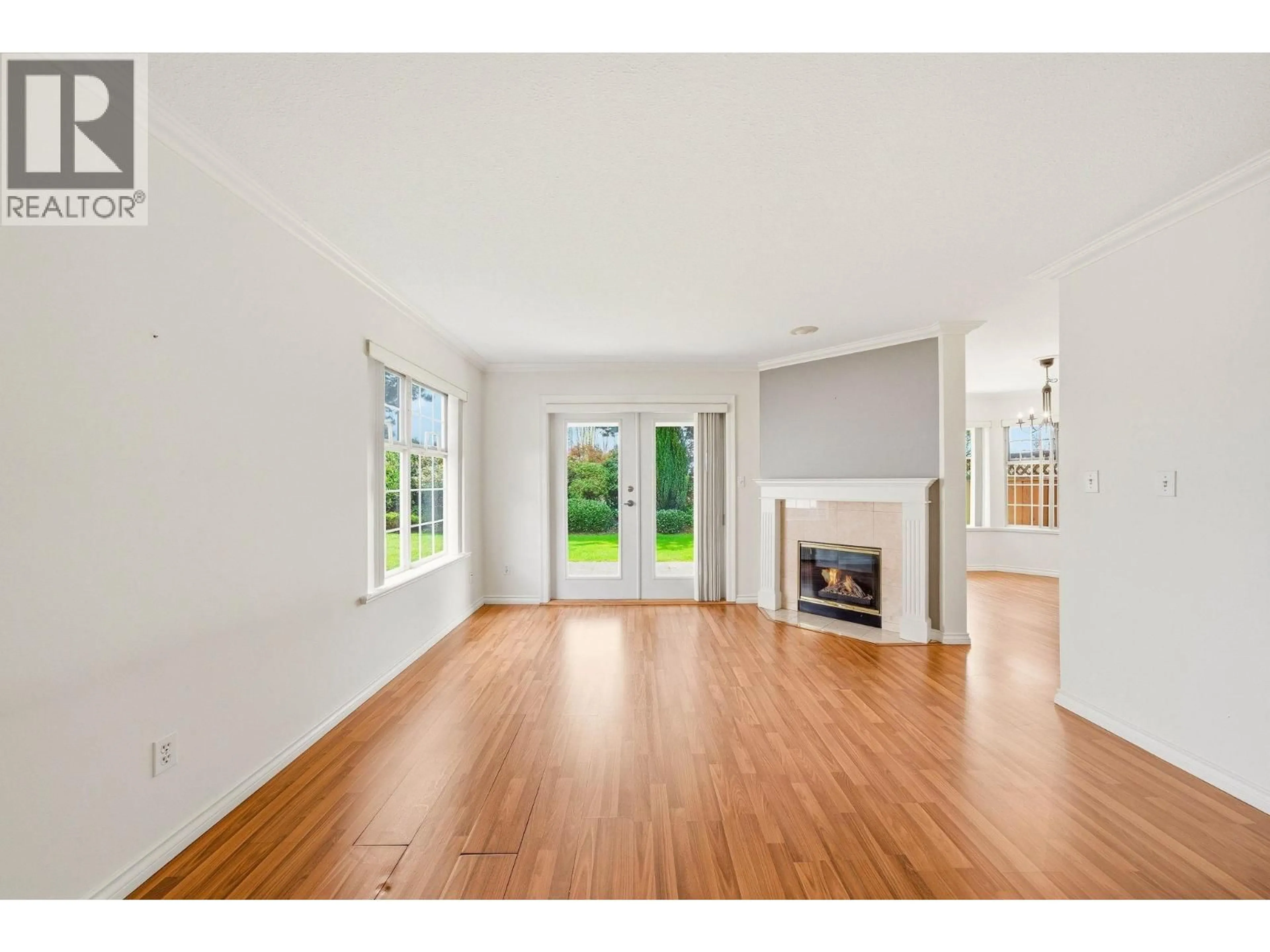 Unknown for 4 - 25 RICHMOND STREET, New Westminster British Columbia V3L5P9