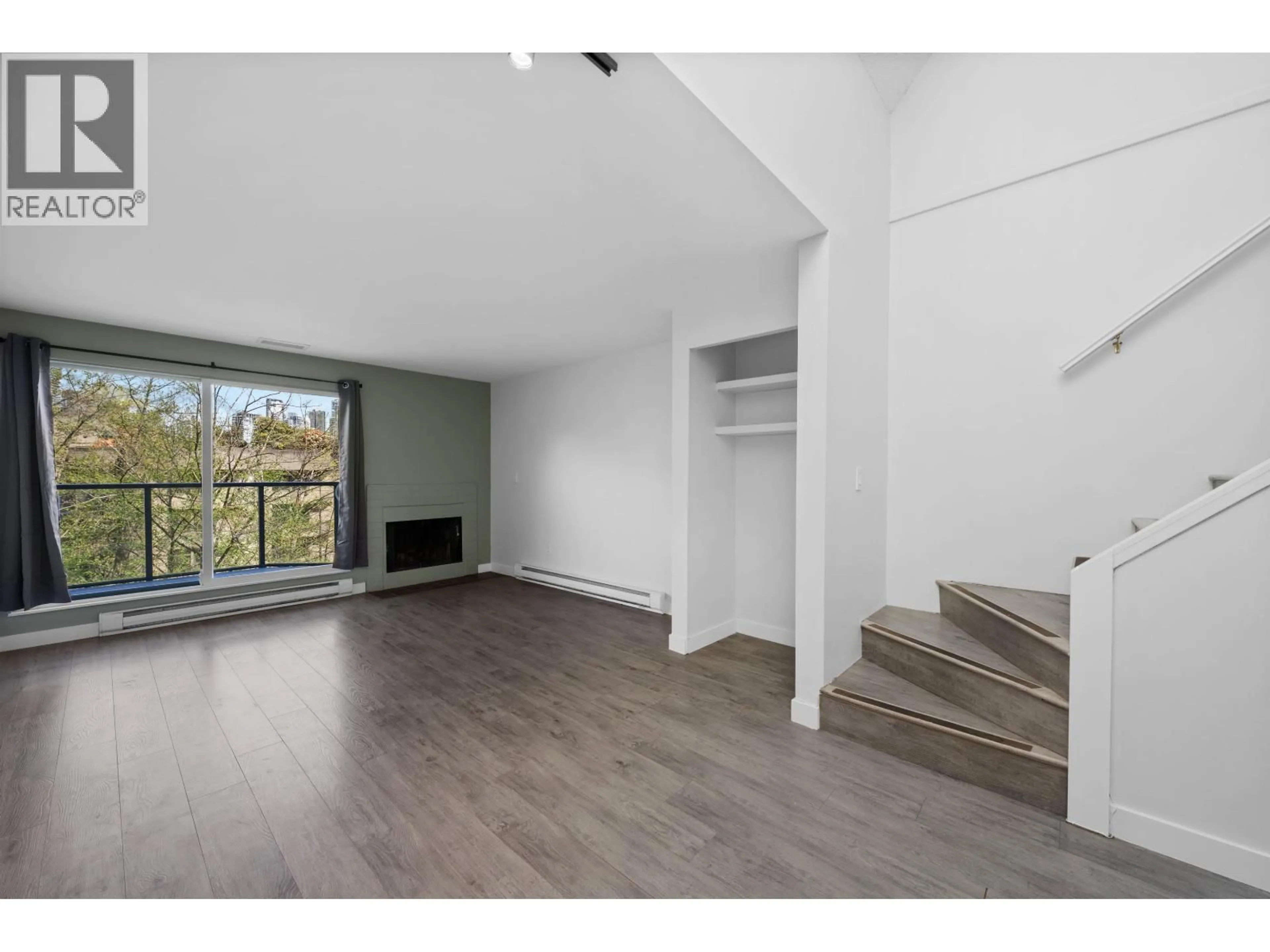 A pic of a room for 3 - 1355 4TH AVENUE, Vancouver British Columbia V6H3Y8