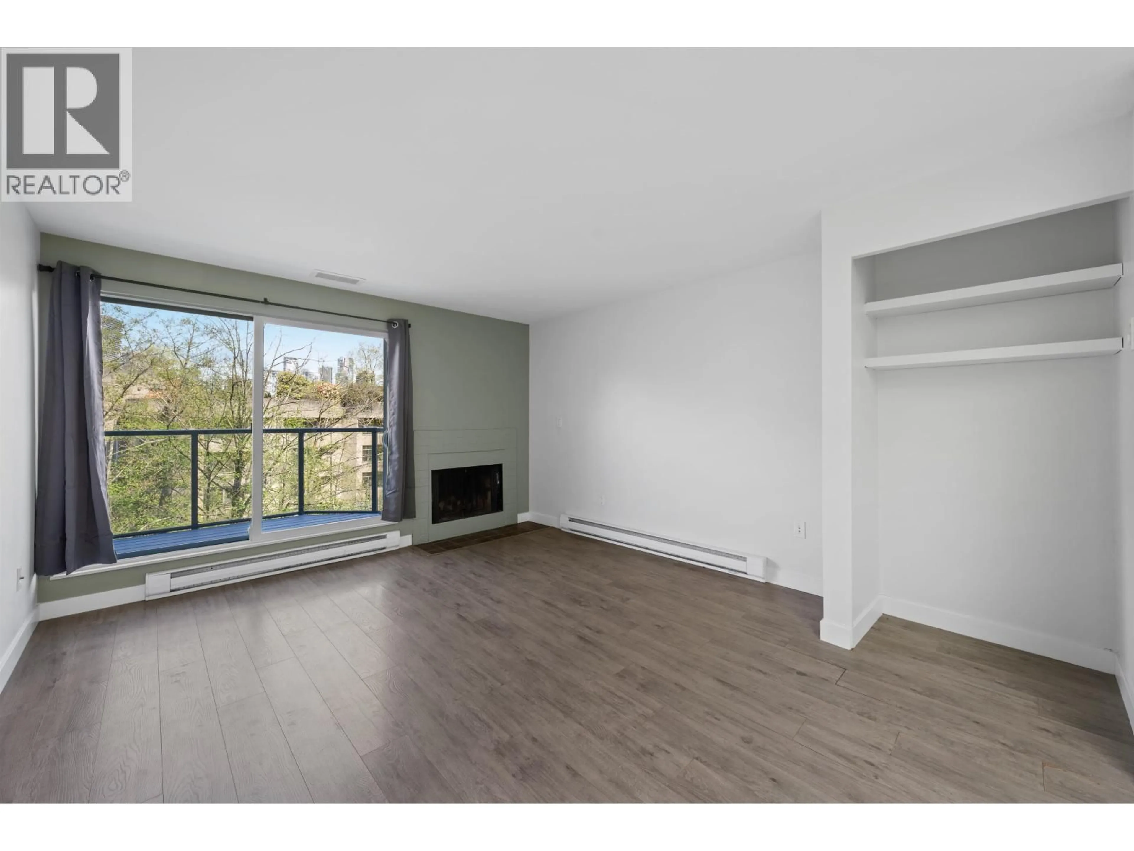 A pic of a room for 3 - 1355 4TH AVENUE, Vancouver British Columbia V6H3Y8