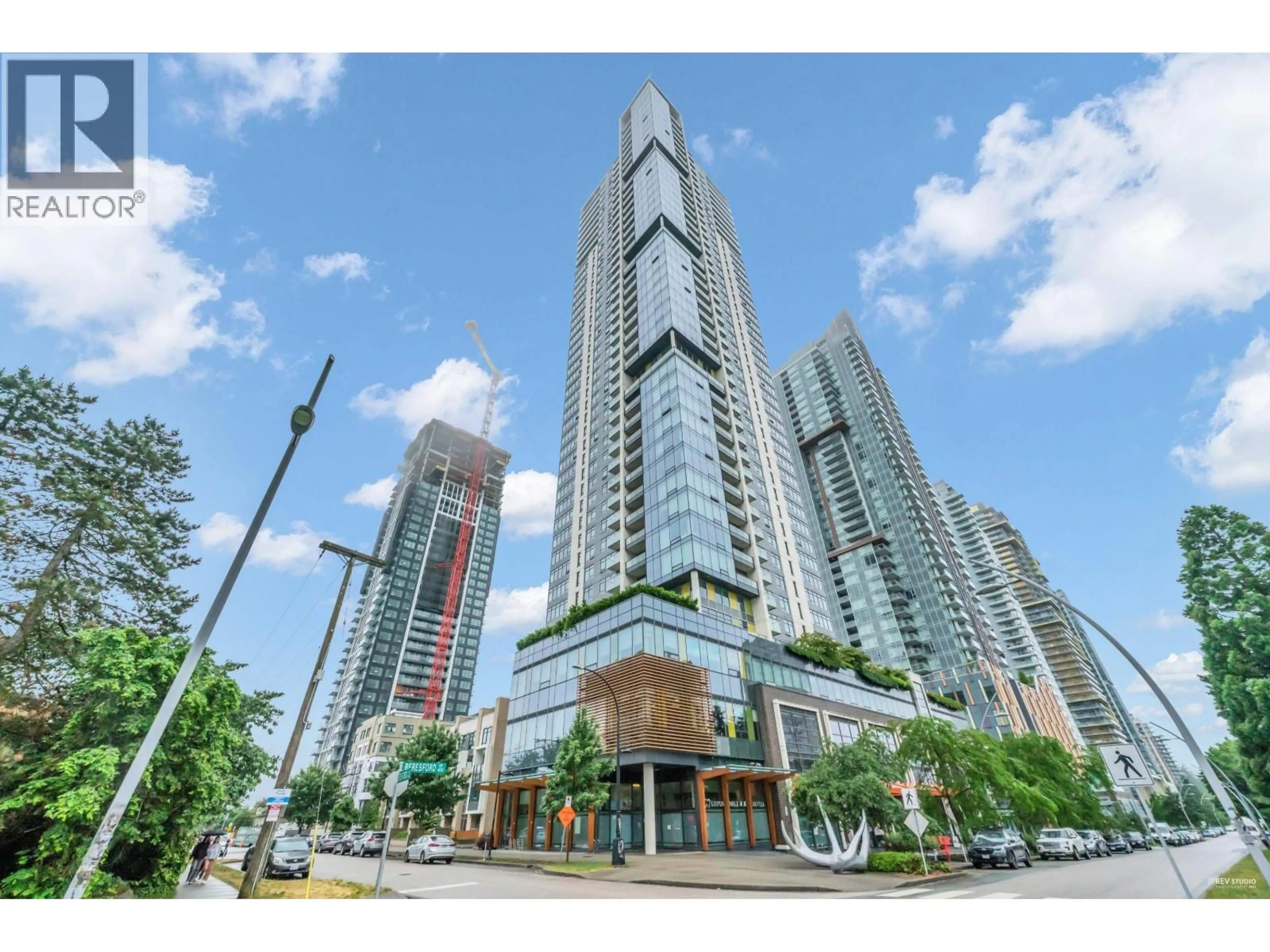 Indoor foyer for 3506 - 6461 TELFORD AVENUE, Burnaby British Columbia V5H0B7