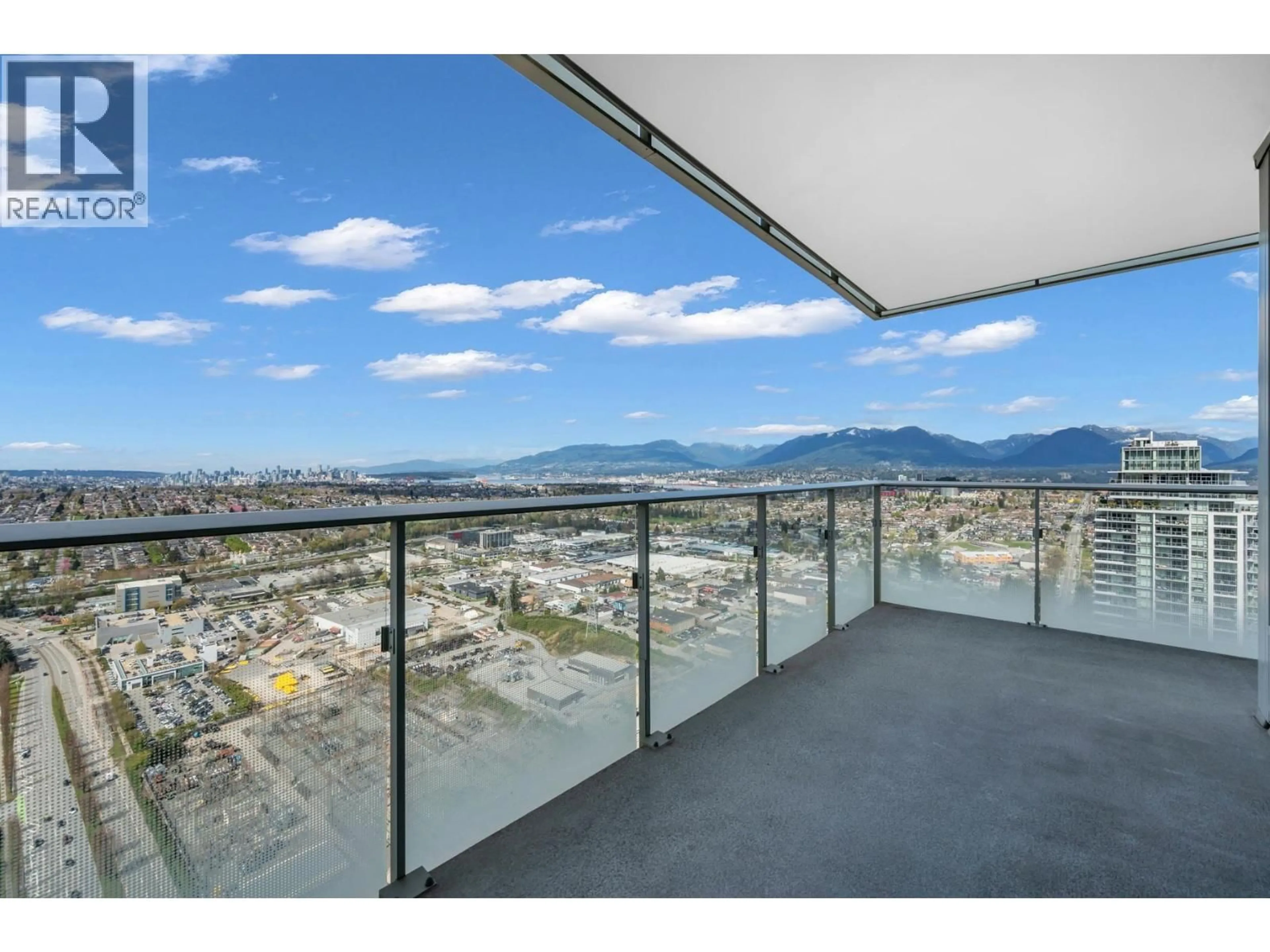 Unknown for 4910 - 2108 GILMORE AVENUE, Burnaby British Columbia V5C0N8