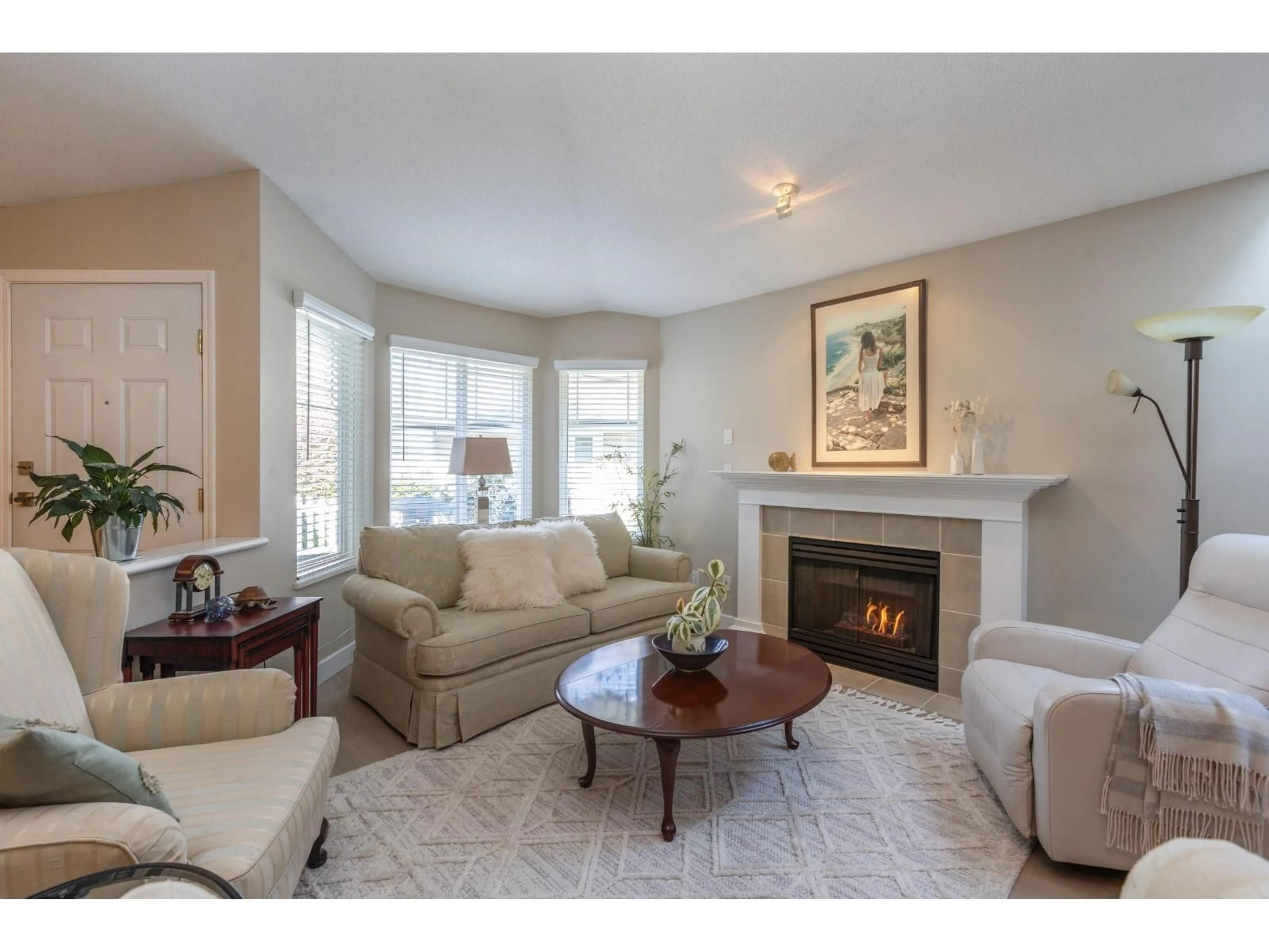 Living room with furniture, unknown for 54 - 6488 168 STREET, Surrey British Columbia V3S8Z1