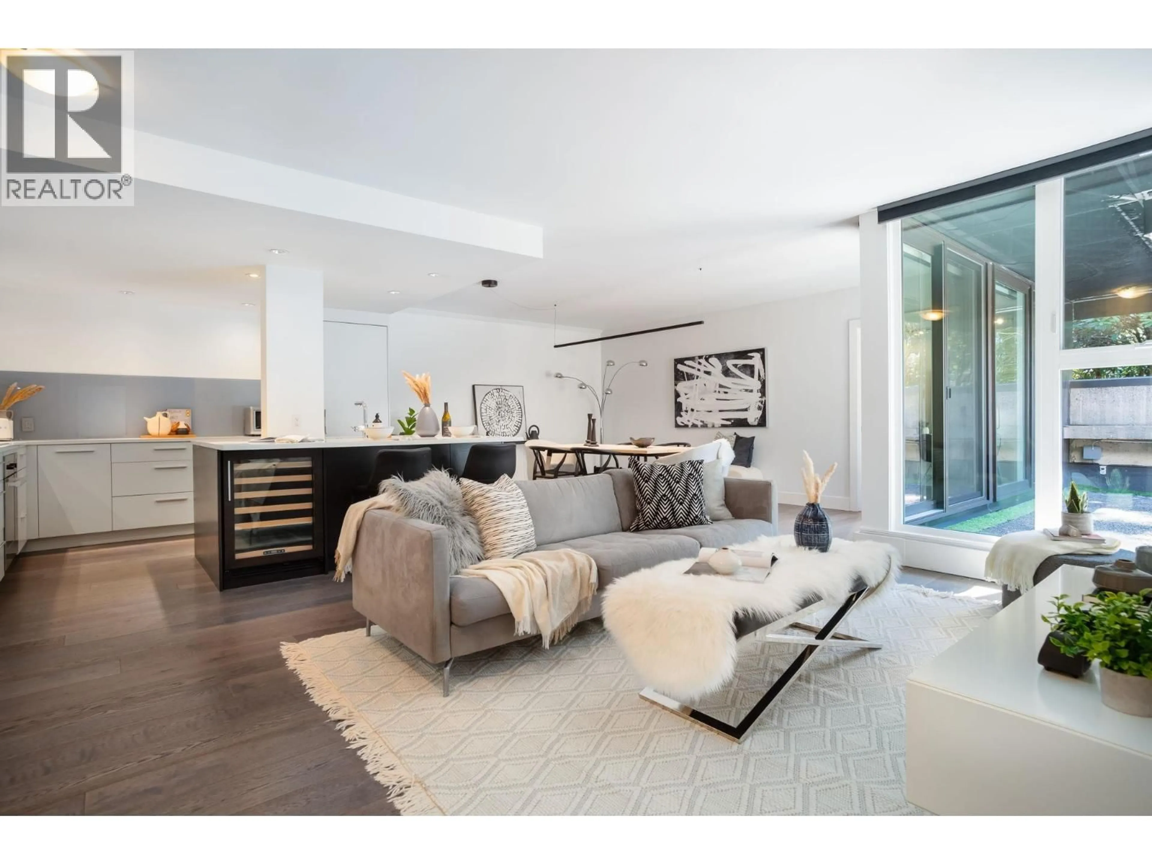 Living room with furniture, unknown for 316 - 4900 CARTIER STREET, Vancouver British Columbia V6M4H2