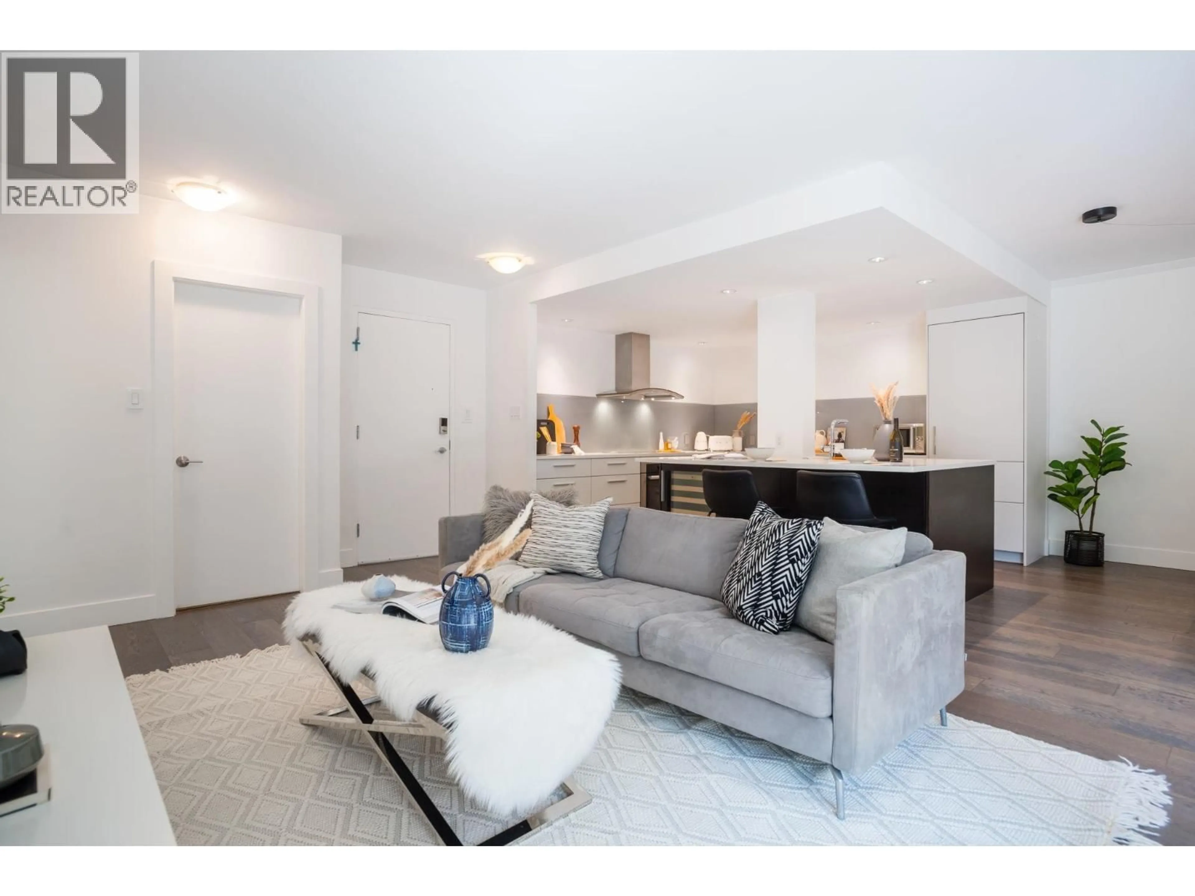 Living room with furniture, unknown for 316 - 4900 CARTIER STREET, Vancouver British Columbia V6M4H2