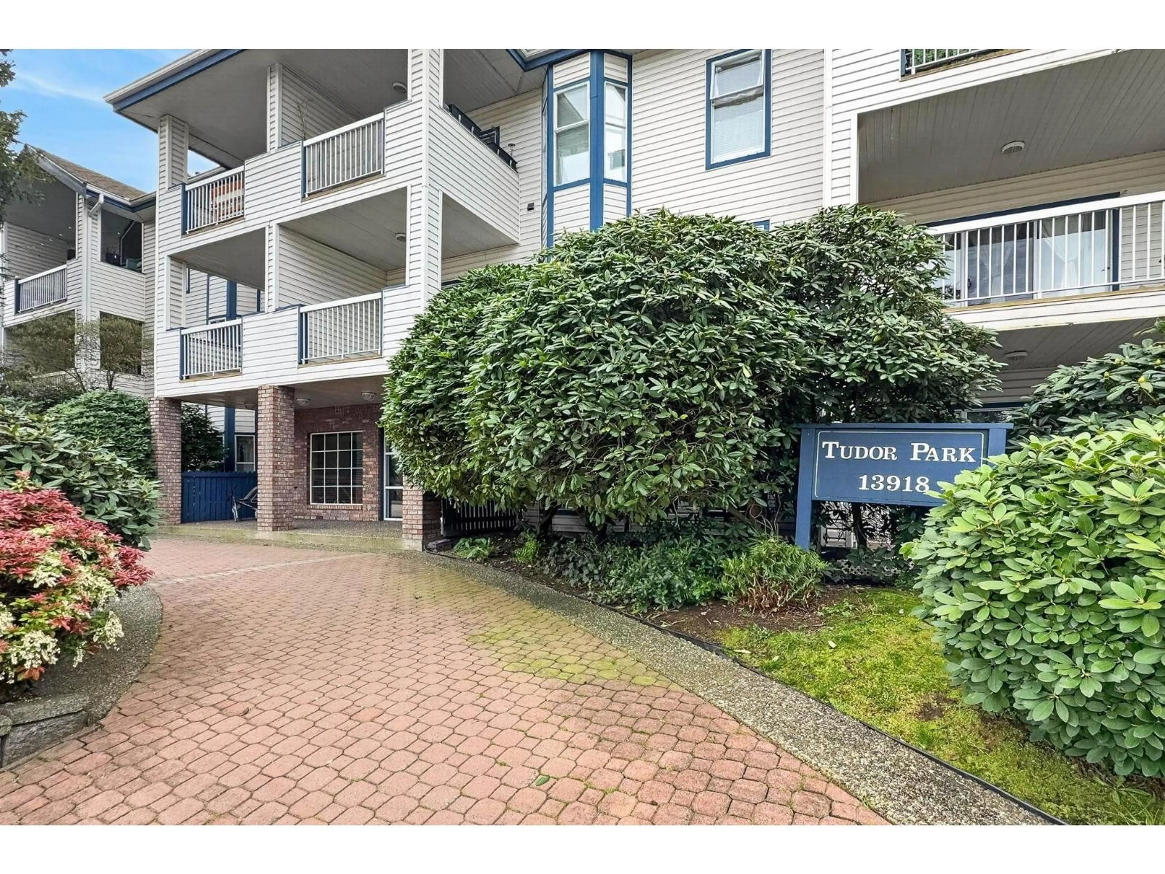 Patio, street for 116 - 13918 72 AVENUE, Surrey British Columbia V3W0T4