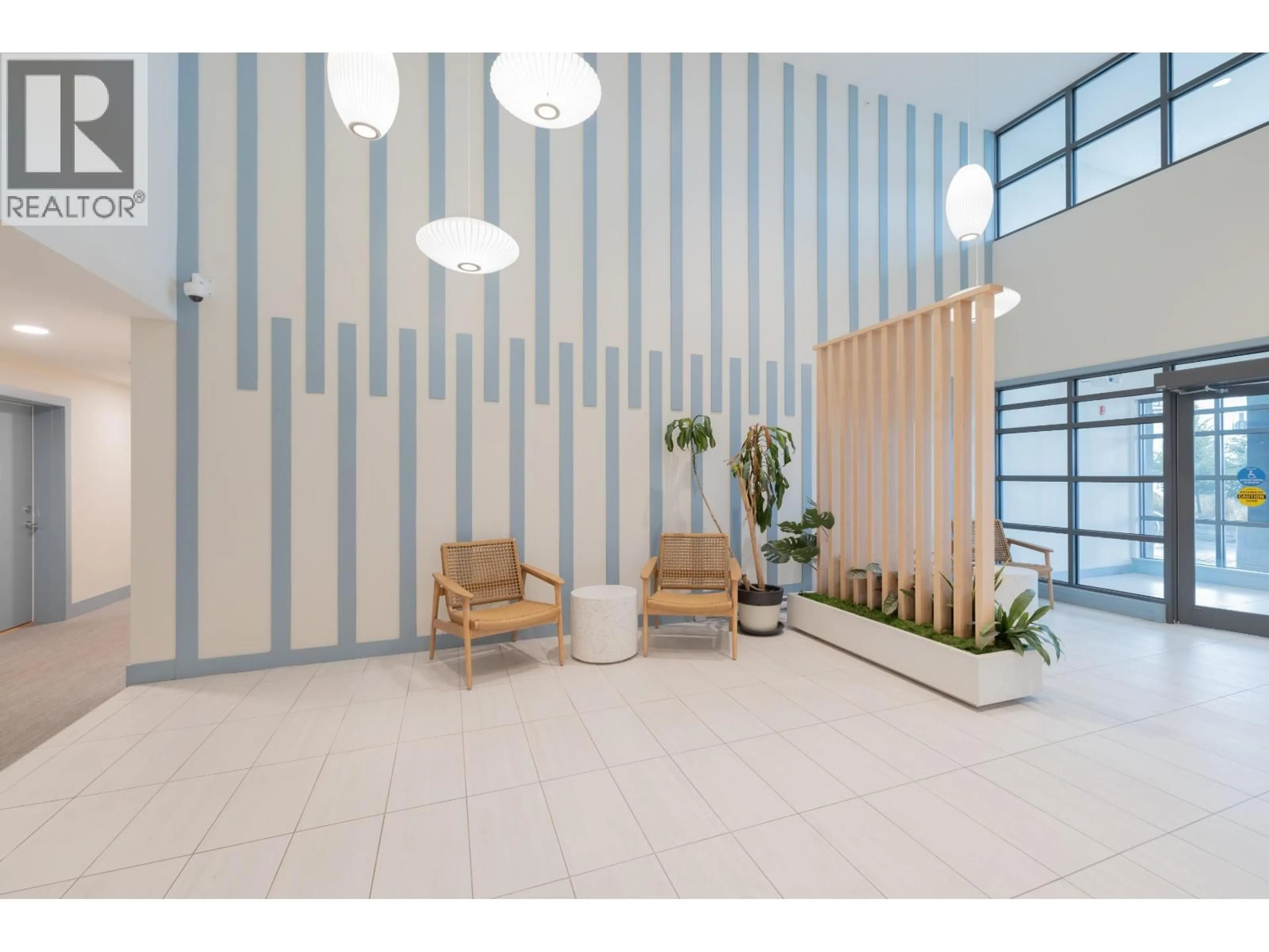 Indoor foyer for 606 - 2499 RABBIT DRIVE, Delta British Columbia V4M0G4