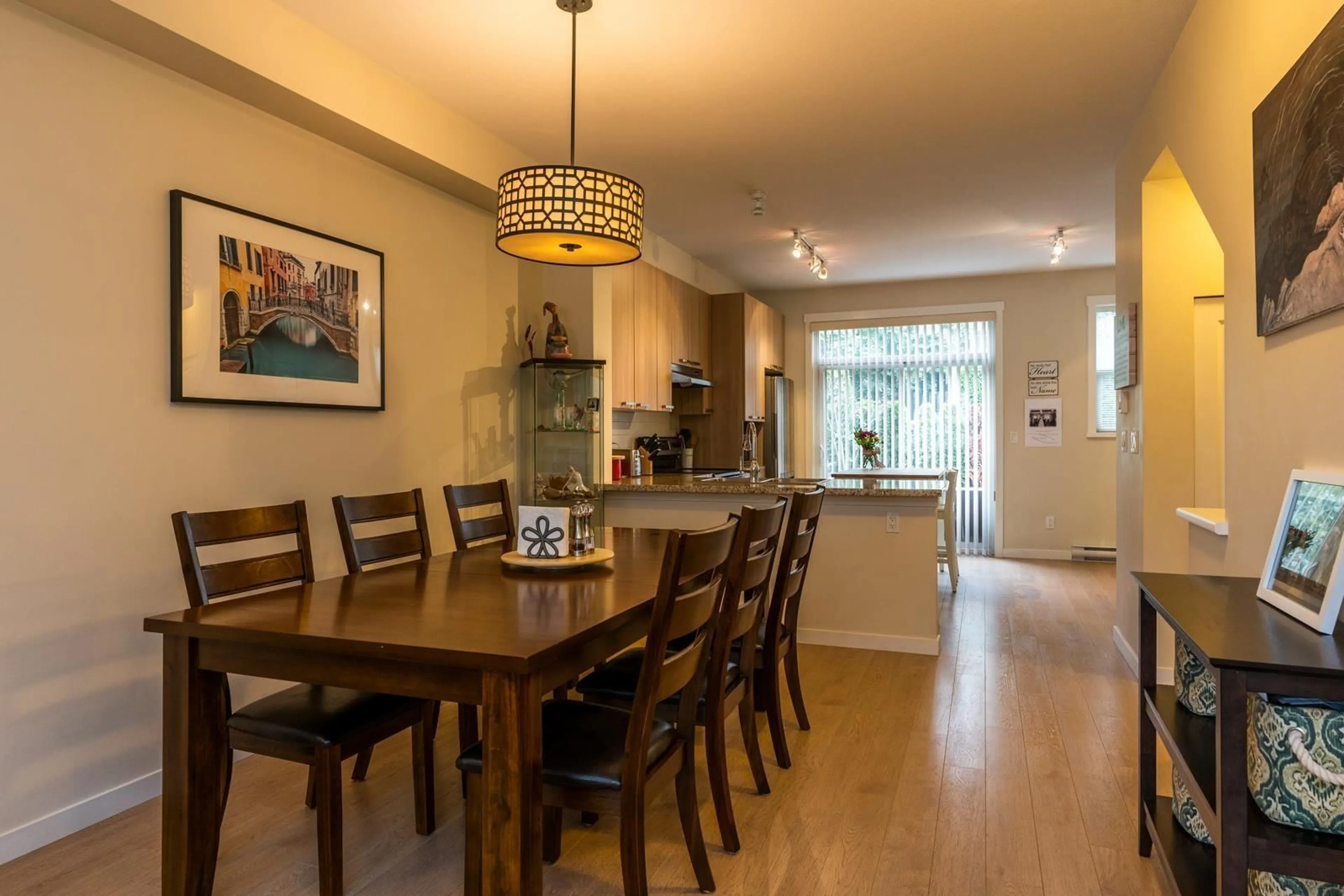 Dining room, wood/laminate floor for 50 - 14838 61 AVENUE, Surrey British Columbia V3S2P3