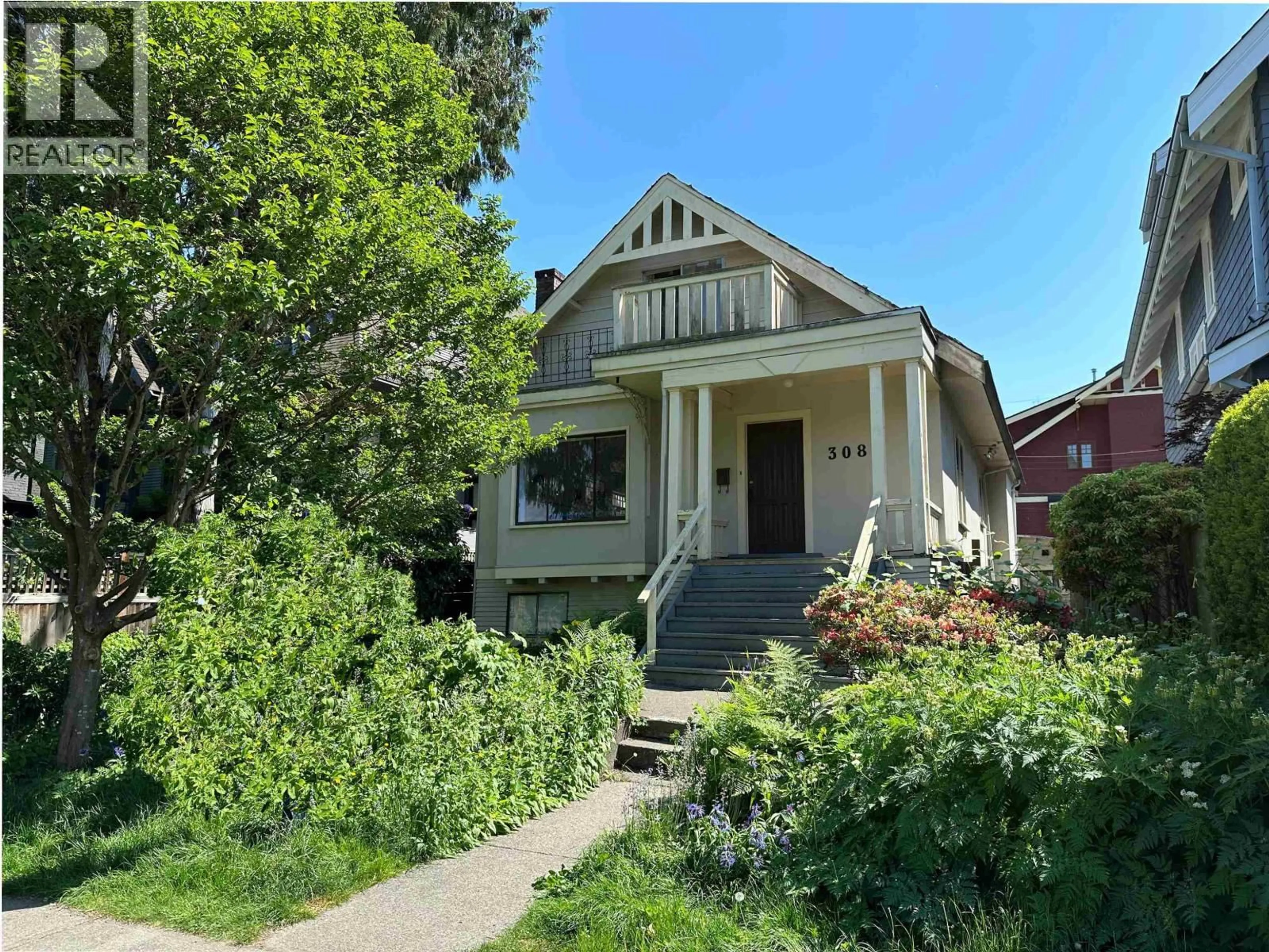 Unknown for 3086 2ND AVENUE, Vancouver British Columbia V6K1K4