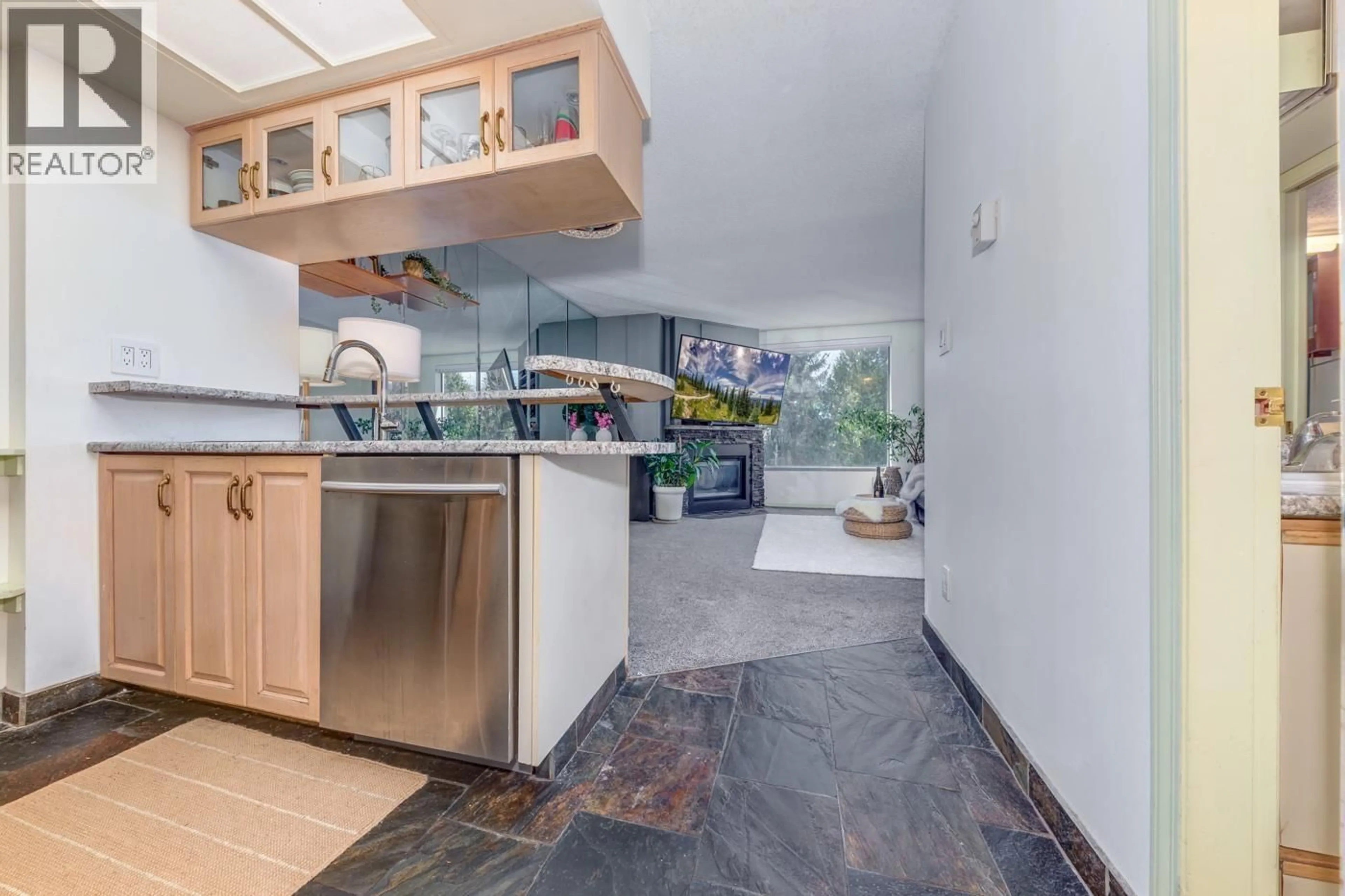 Contemporary kitchen, ceramic/tile floor for 414 - 4809 SPEARHEAD DRIVE, Whistler British Columbia V0N1B0