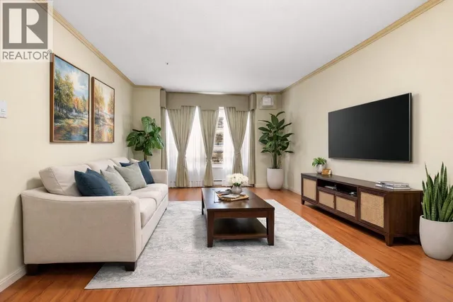 308 - 1823 GEORGIA STREET, Vancouver 3