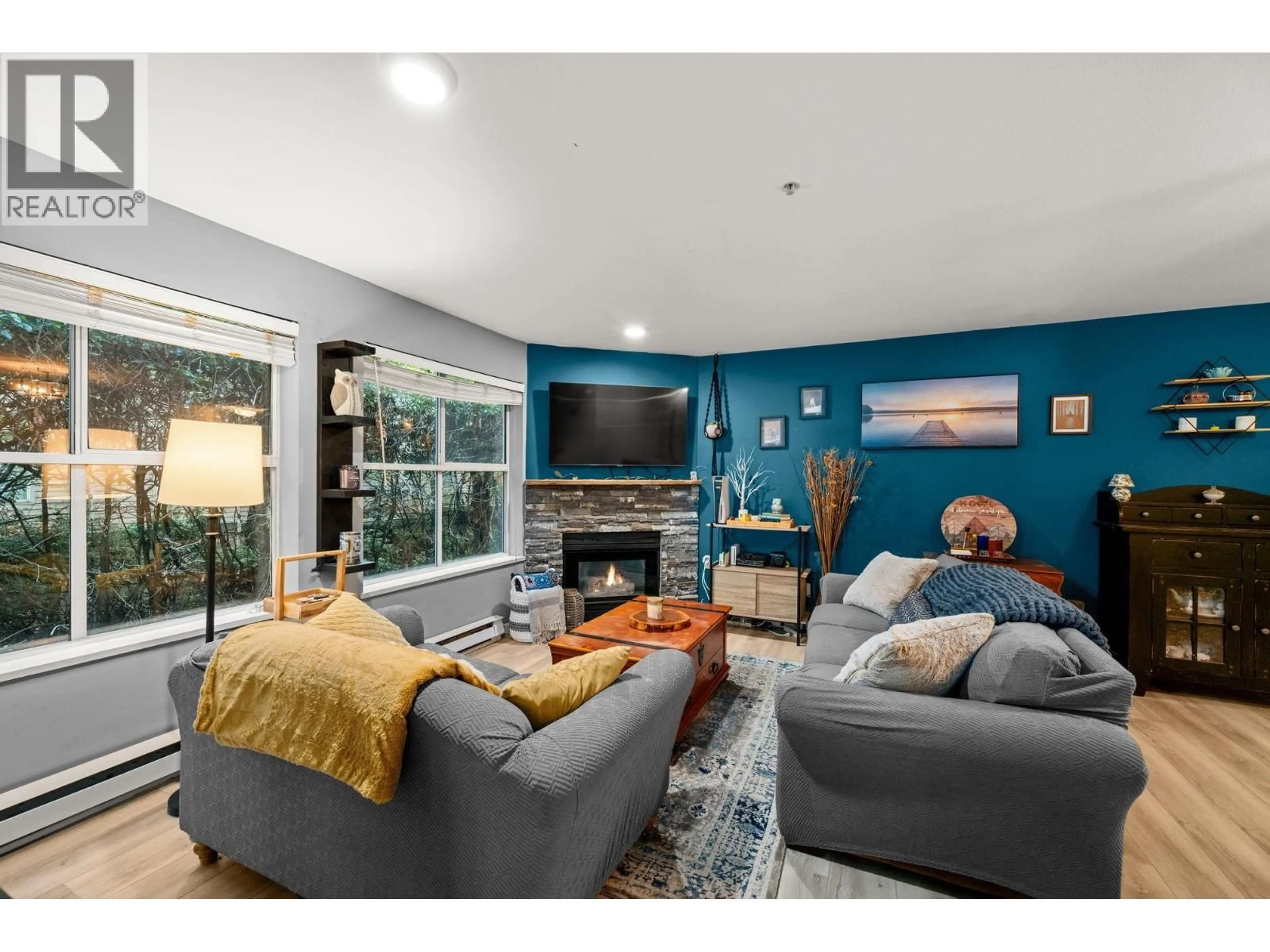 Living room with furniture, unknown for 108 - 4758 53 STREET, Delta British Columbia V4K2Z1