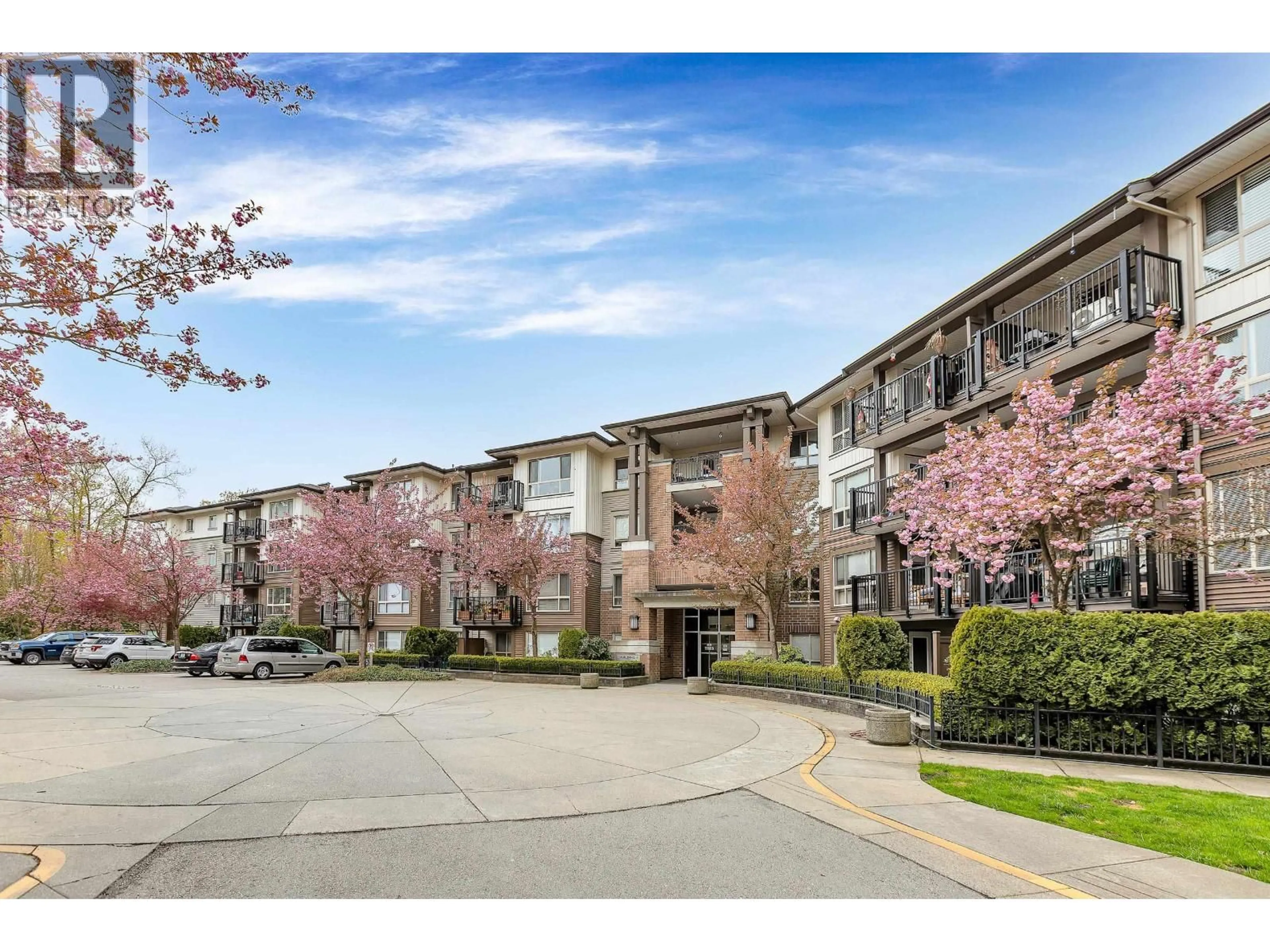 Patio, street for 116 - 11665 HANEY, Maple Ridge British Columbia V2X8W9