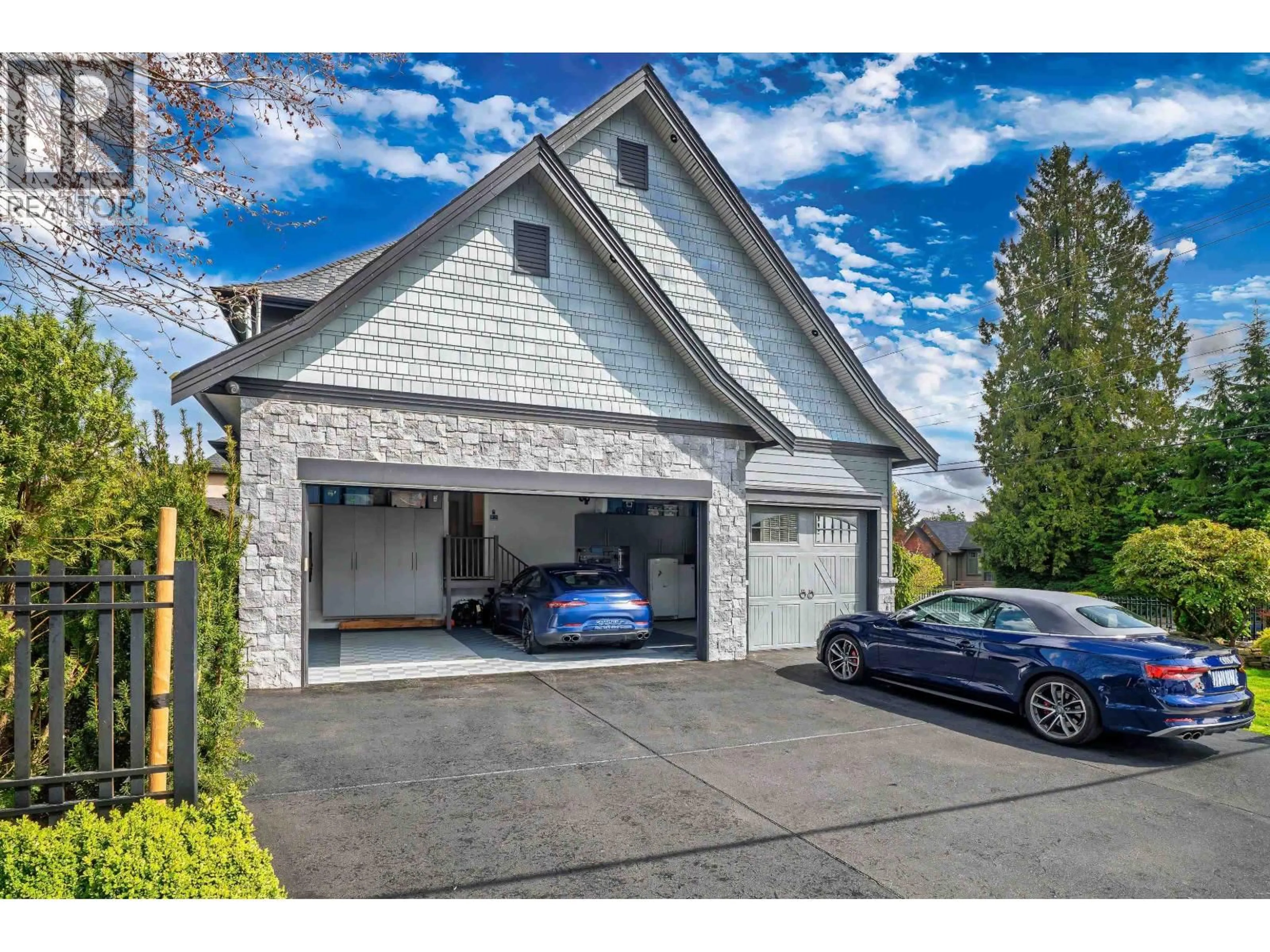 Indoor garage for 841 ROCHESTER AVENUE, Coquitlam British Columbia V3K2W4