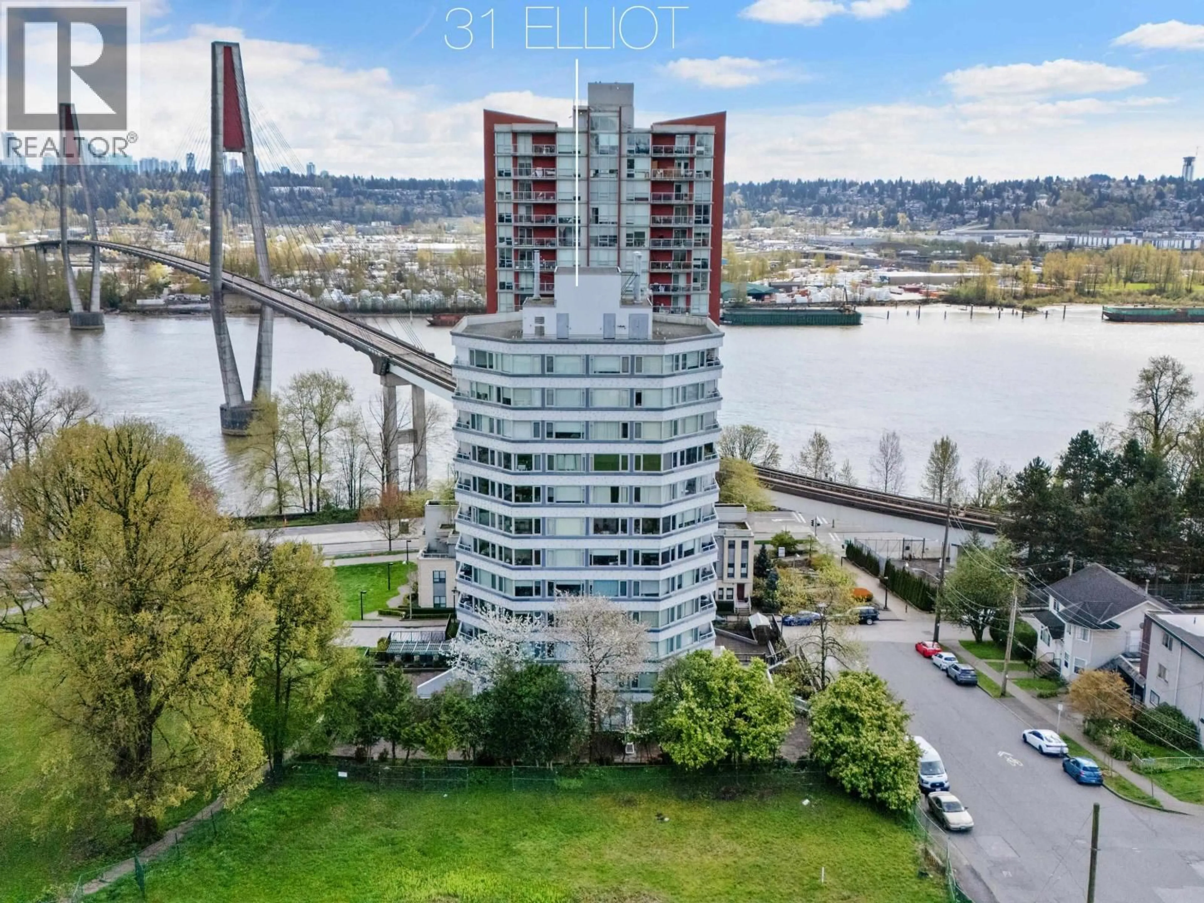 A pic from outside/outdoor area/front of a property/back of a property/a pic from drone, water/lake/river/ocean view for 1203 - 31 ELLIOT STREET, New Westminster British Columbia V3L5C9