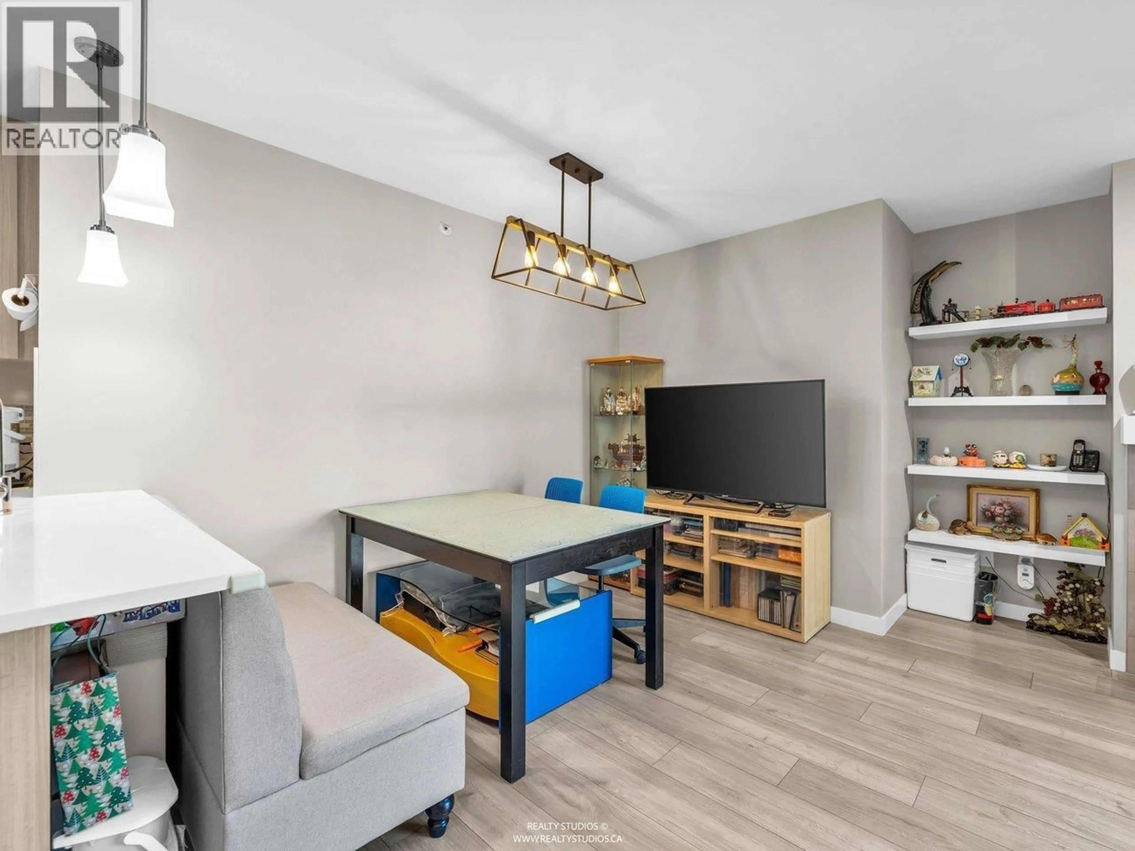 Unknown for 219 - 8480 GRANVILLE AVENUE, Richmond British Columbia V6Y4E8