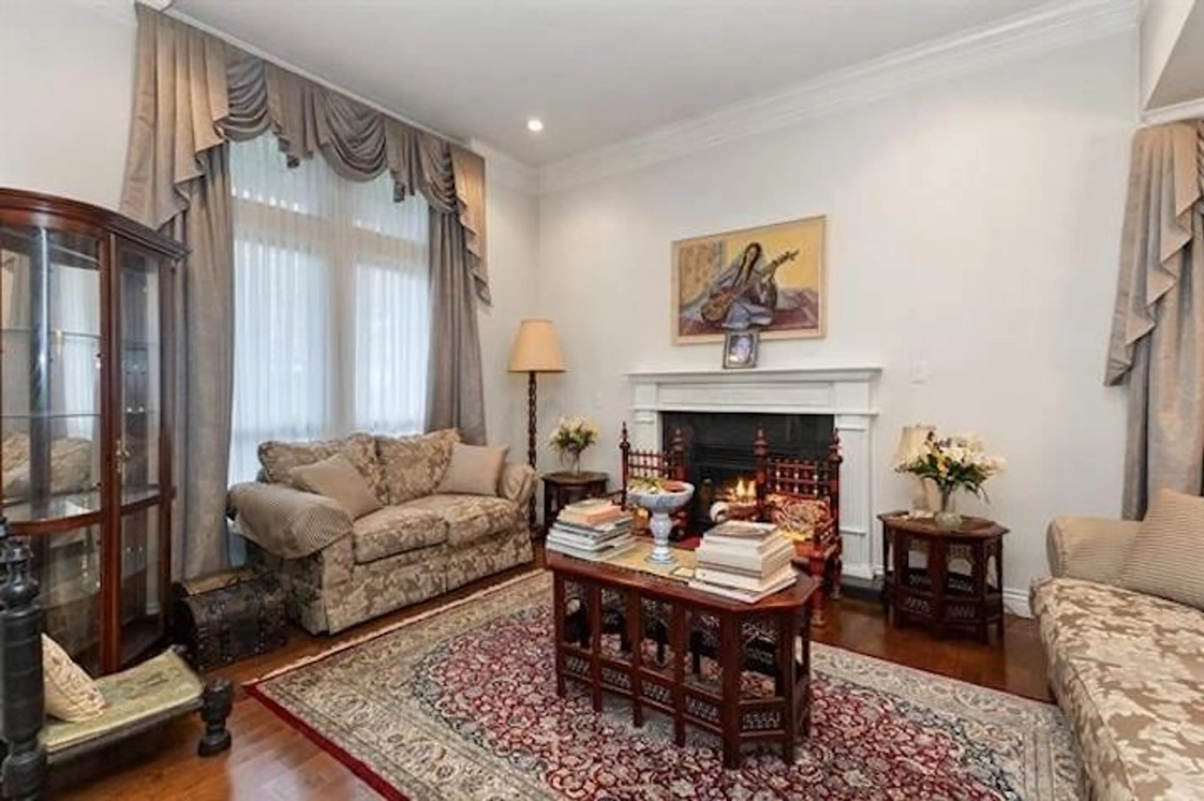 Living room with furniture, unknown for 12038 59 AVENUE, Surrey British Columbia V3X3L3