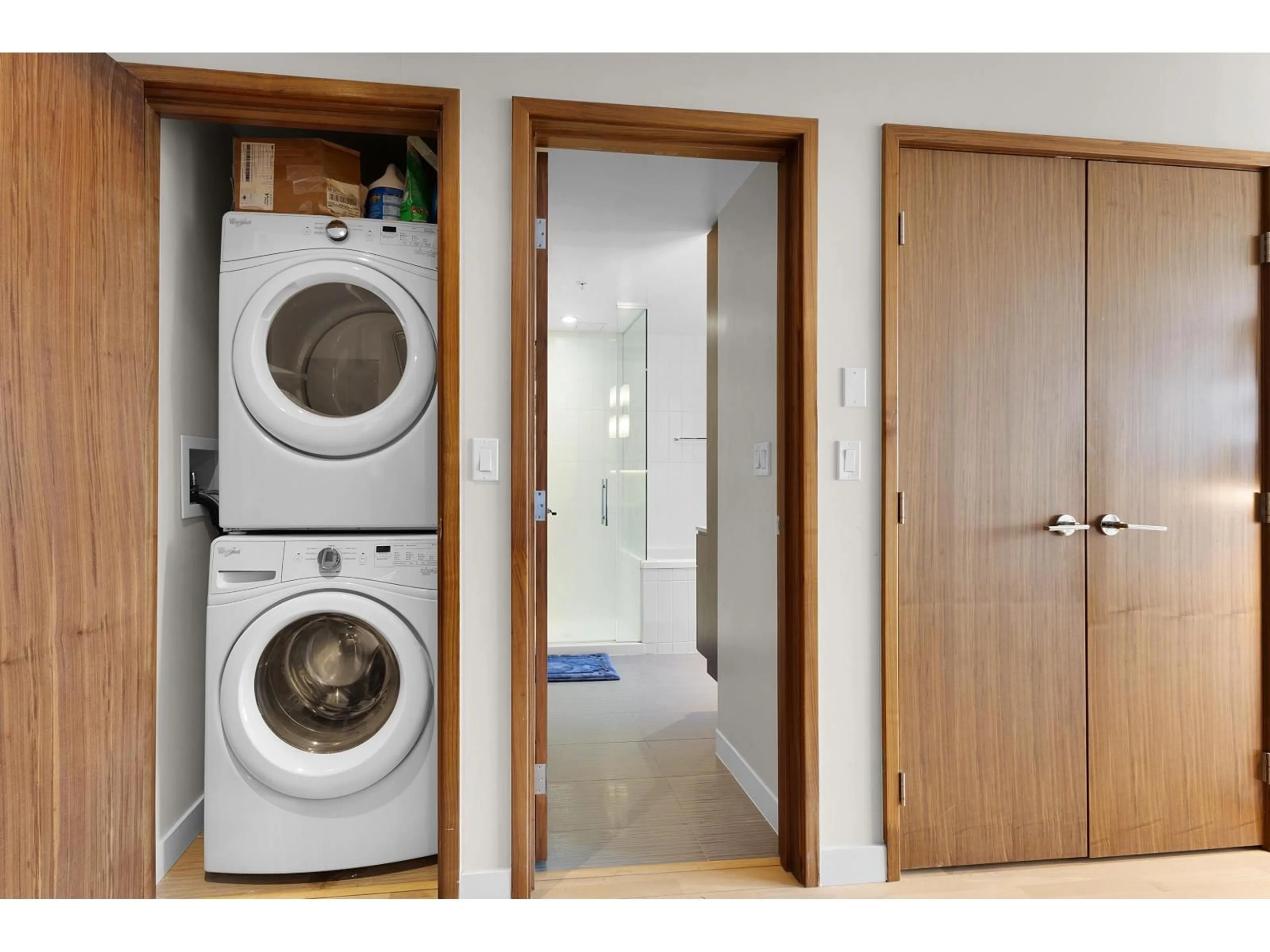 Laundry room for 4304 - 13495 CENTRAL AVENUE, Surrey British Columbia V3T0K2