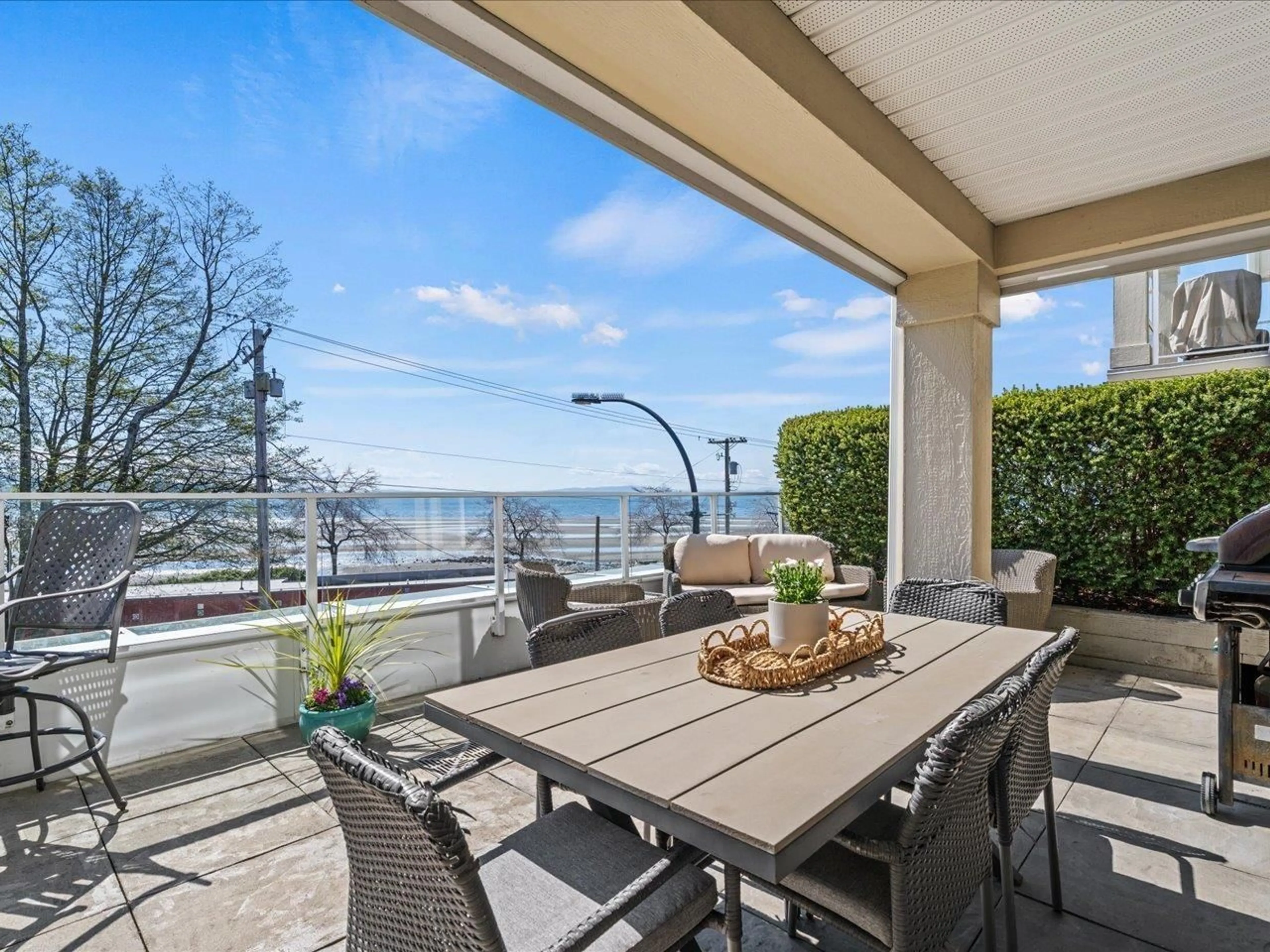 Patio, water/lake/river/ocean view for 112 - 15621 MARINE DRIVE, White Rock British Columbia V4B1E1