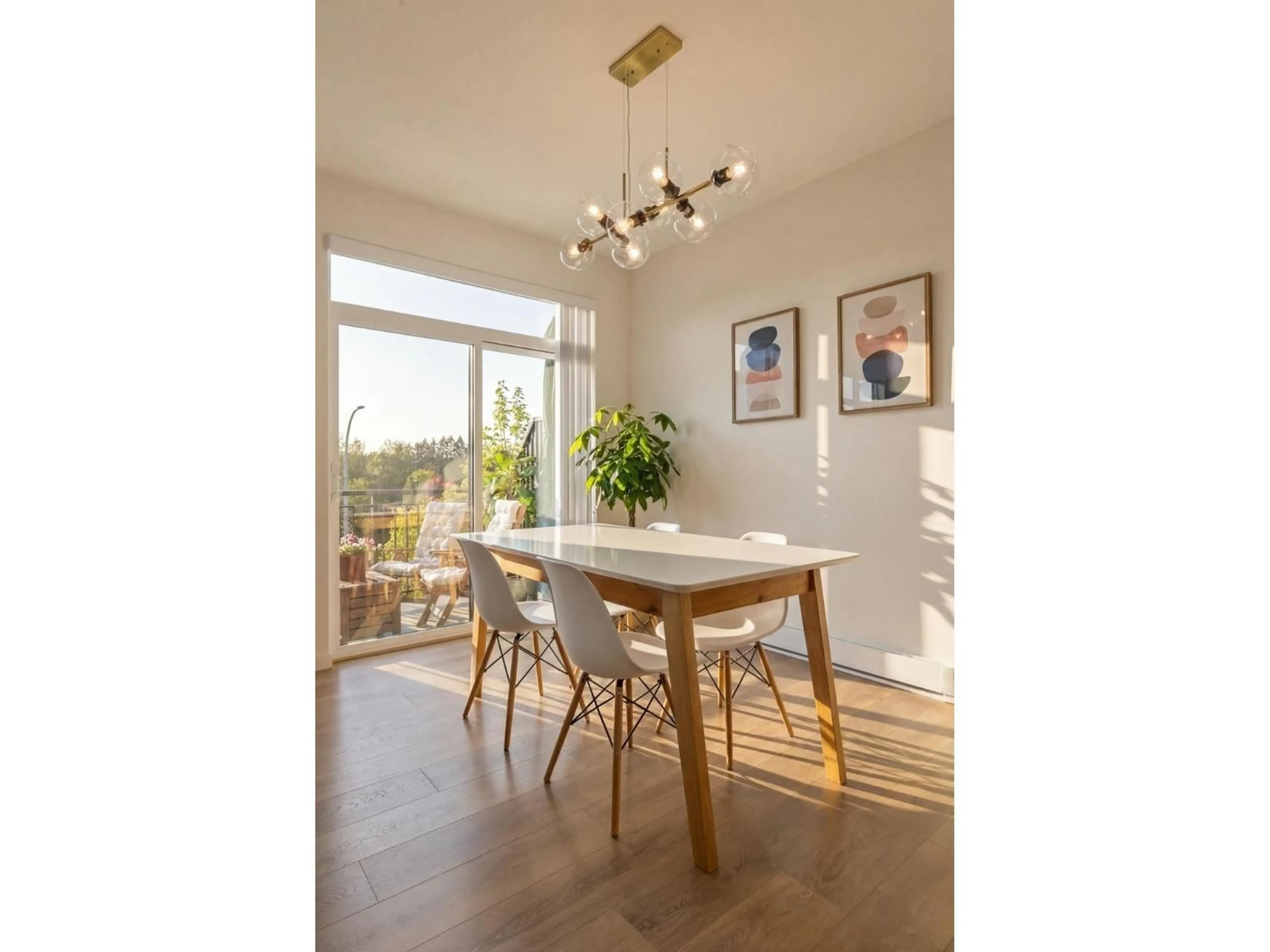 Dining room, wood/laminate floor for 81 - 15255 SITKA DRIVE, Surrey British Columbia V3S0B1