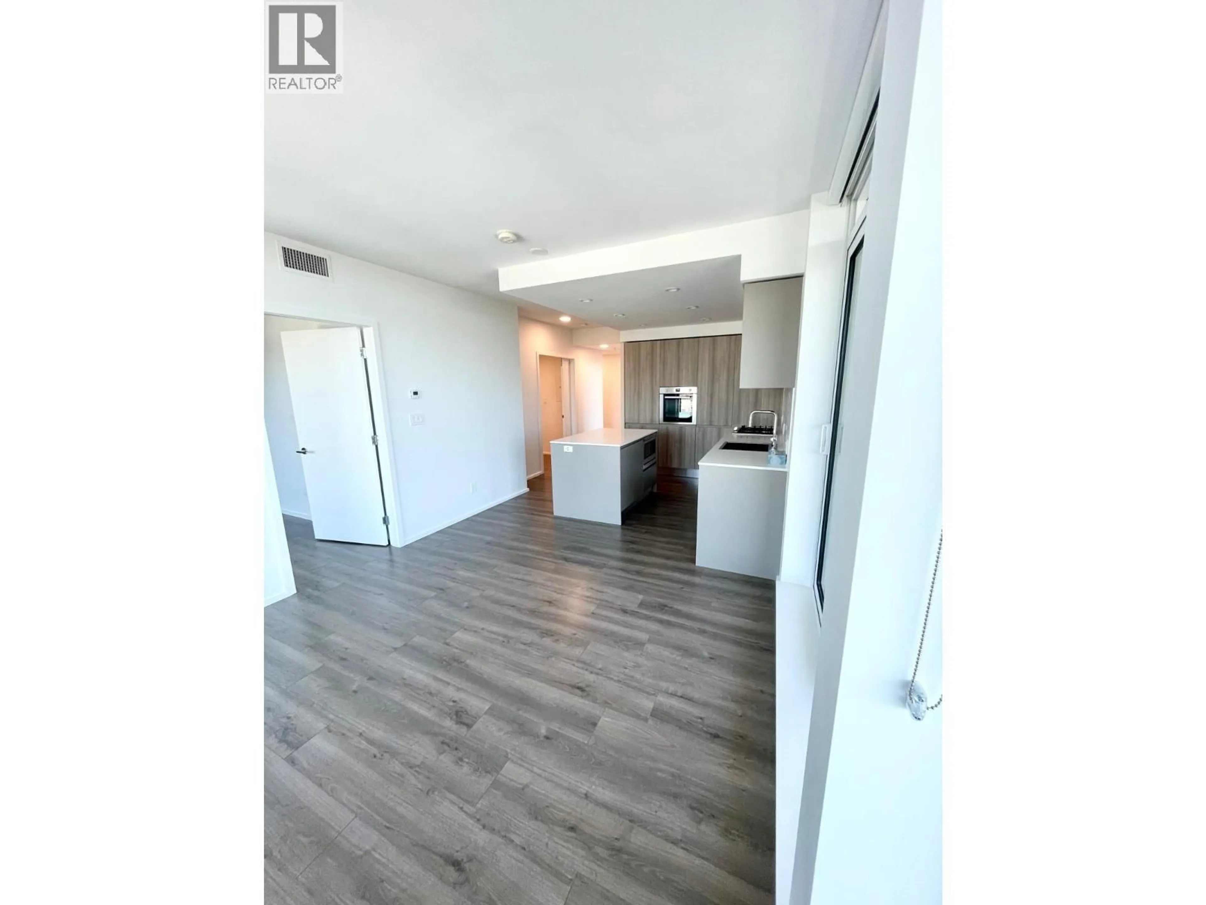 A pic of a room for 5304 - 3809 EVERGREEN PLACE, Burnaby British Columbia V3J0M1