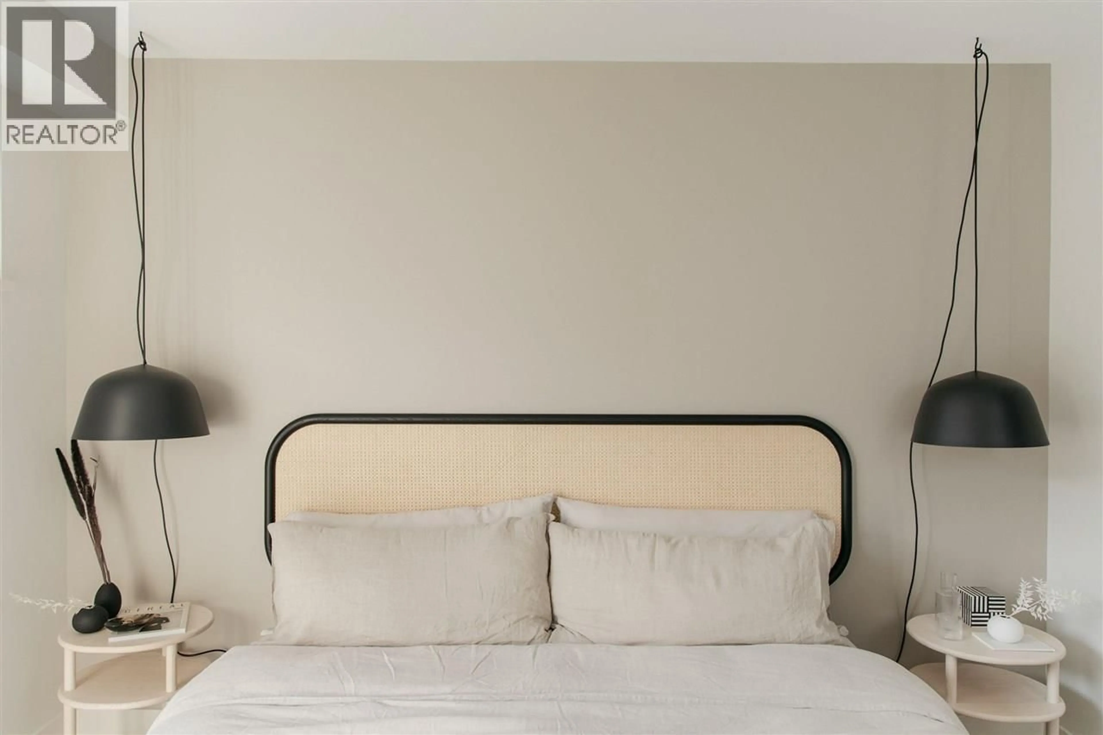 Bedroom with bed, unknown for 7893 OAK STREET, Vancouver British Columbia V6P4A6