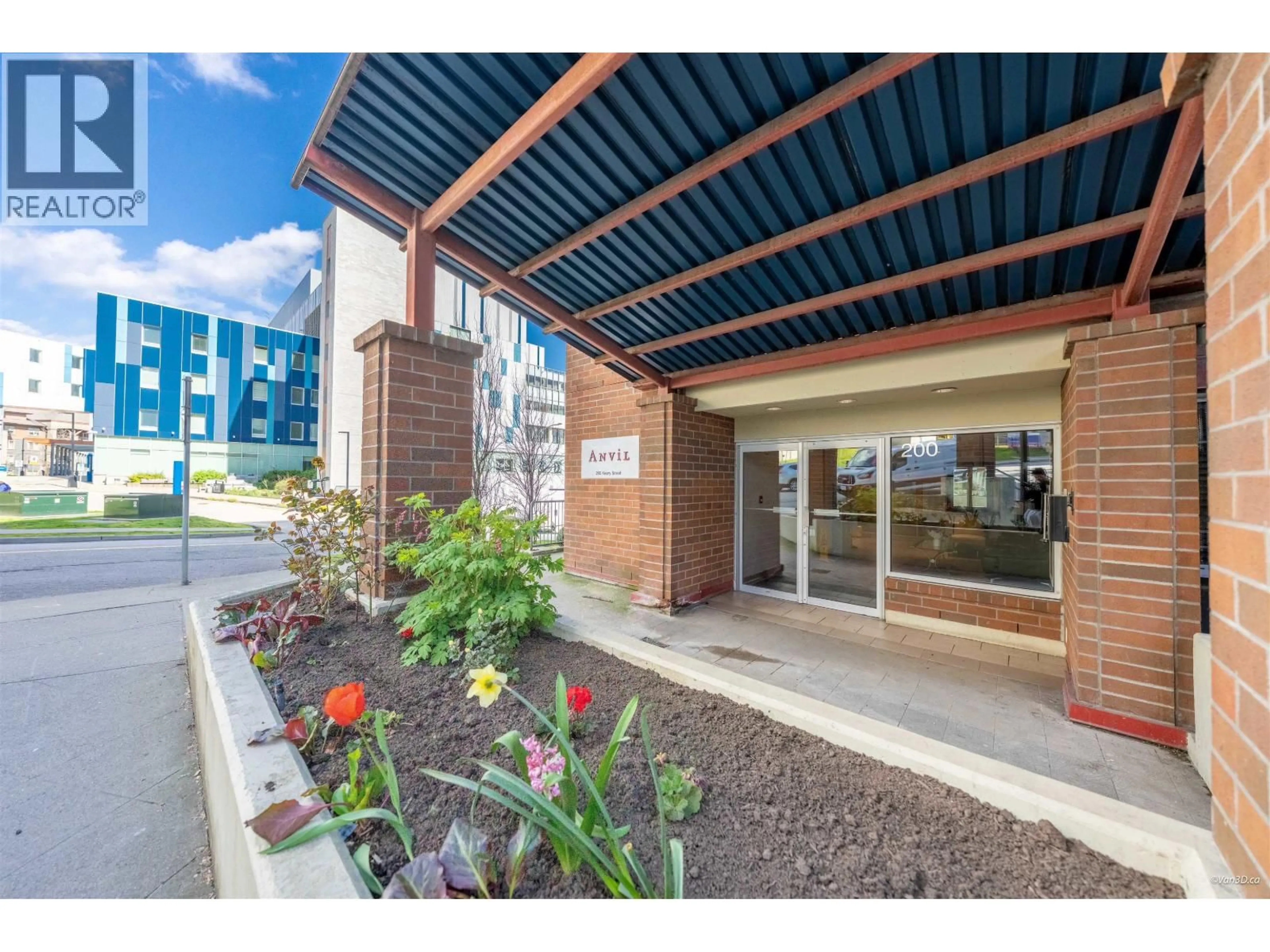 Indoor foyer for 910 - 200 KEARY STREET, New Westminster British Columbia V3L0A6