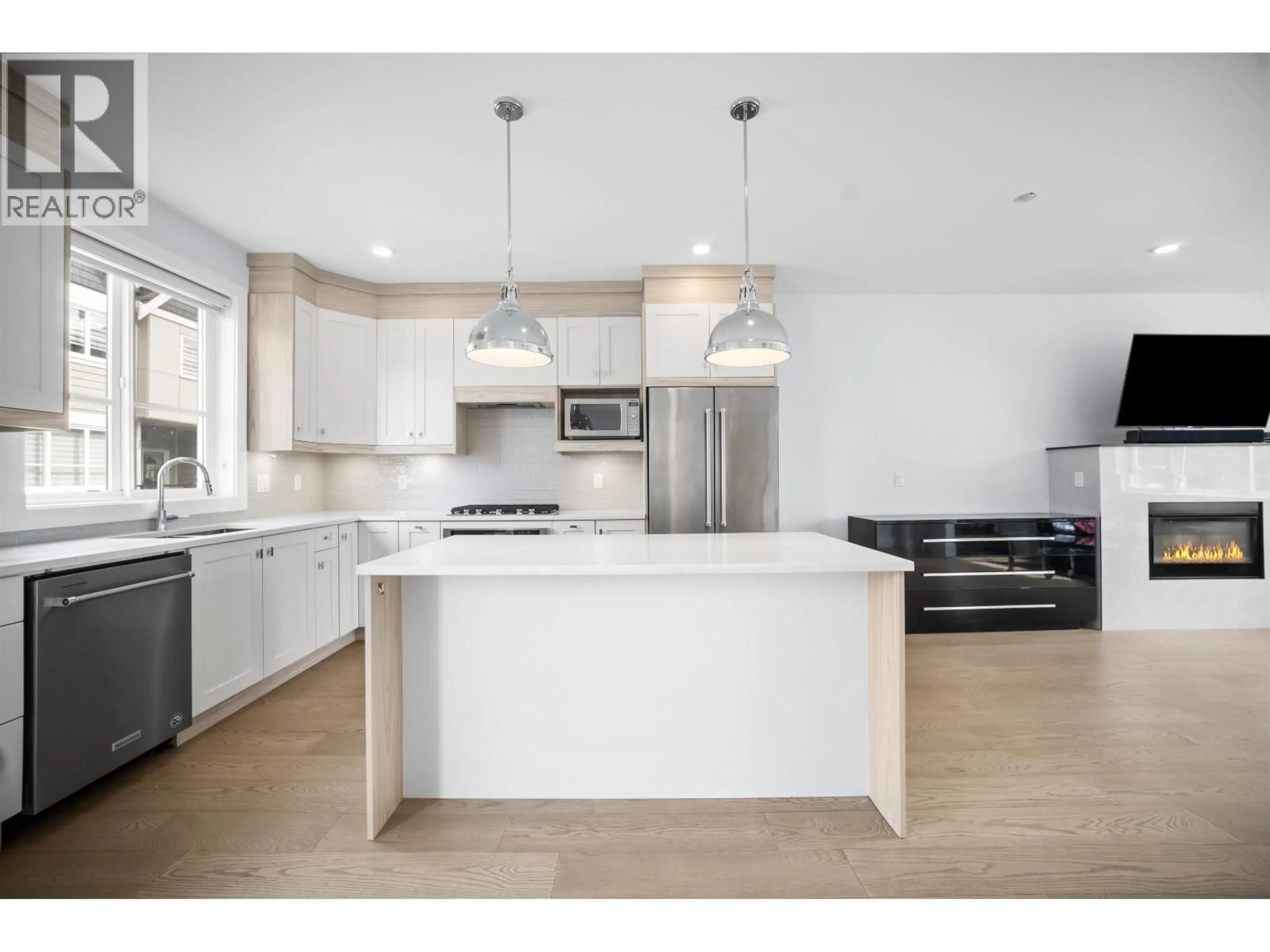 Open concept kitchen, unknown for 7 - 5377 8A AVENUE, Delta British Columbia V4M0E2