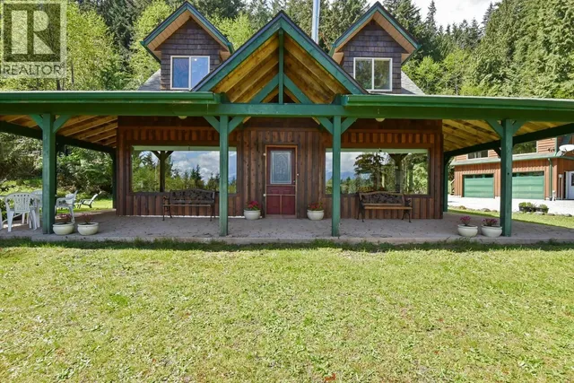 1685 STORVOLD ROAD, Gibsons 3