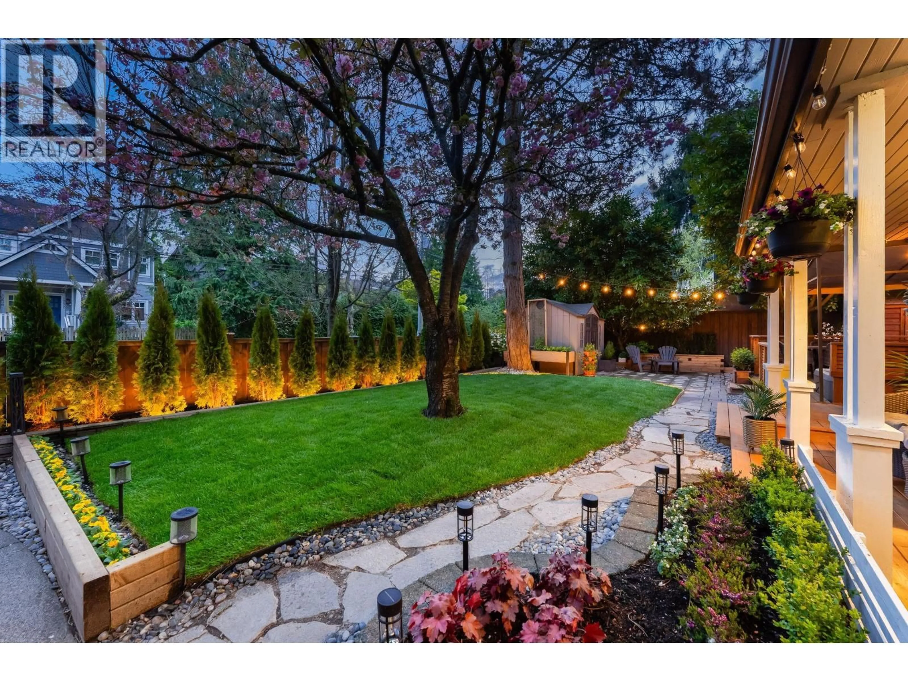 Patio, street for 1 - 1255 15TH AVENUE, Vancouver British Columbia V5T2S7