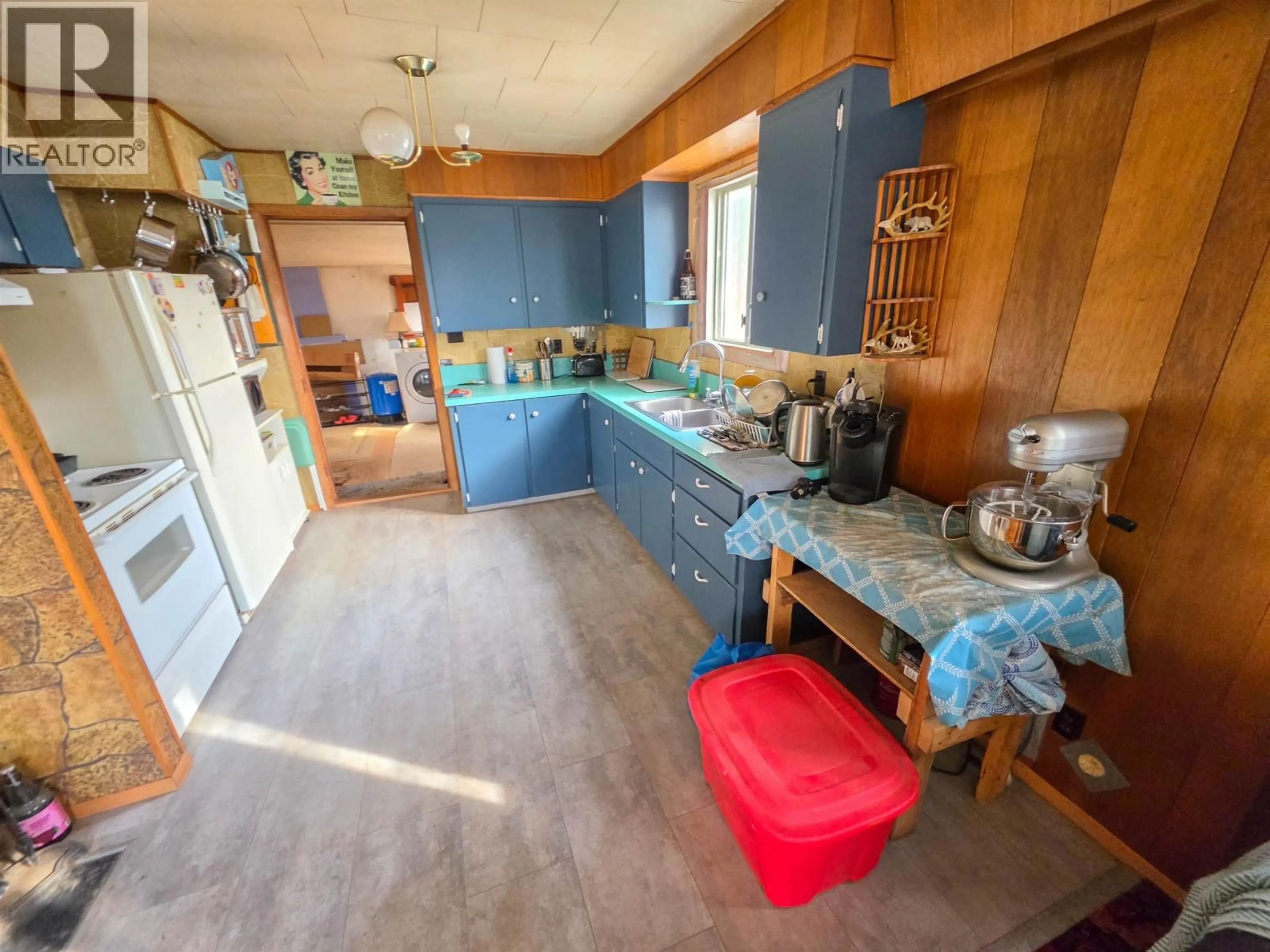 Standard kitchen, unknown for 6732 LAGERQUIST ROAD, McLeese Lake British Columbia V0L1P0
