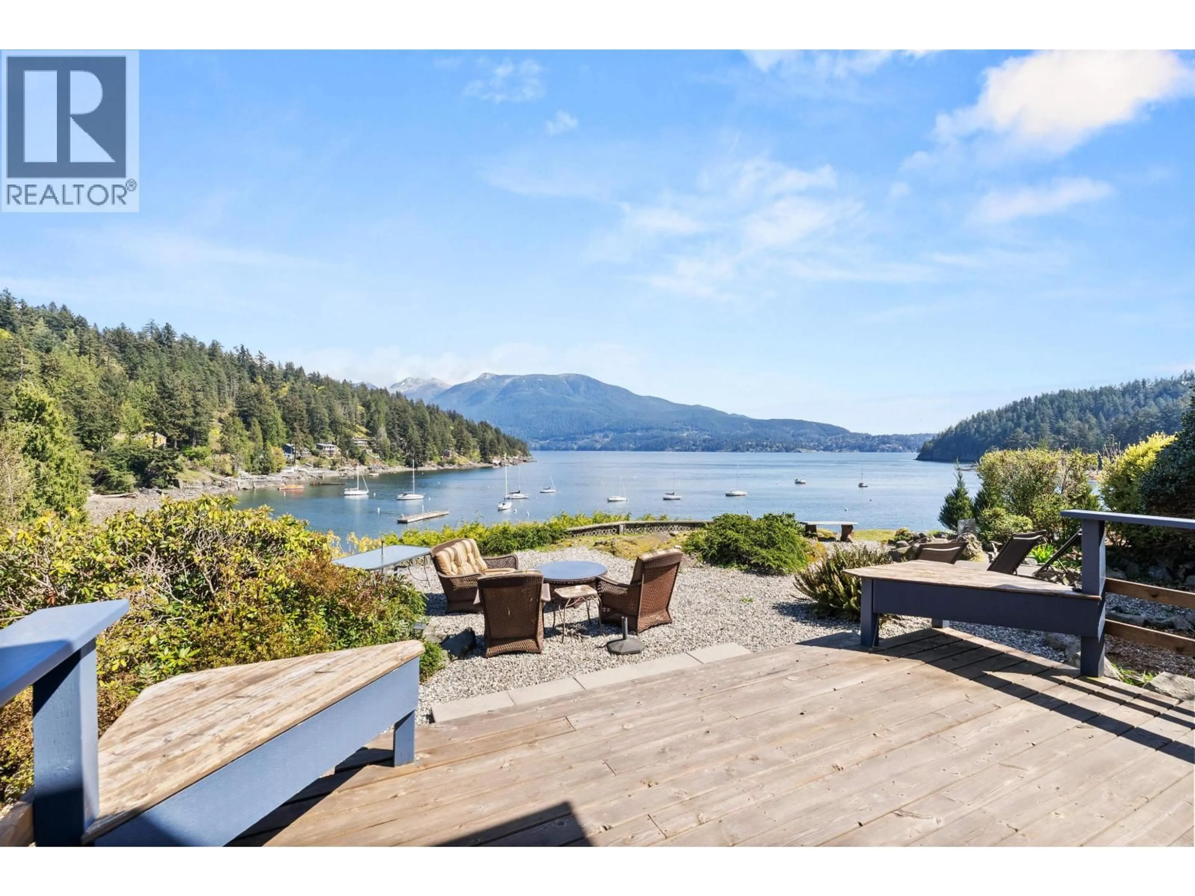 Patio, water/lake/river/ocean view for 433 SENATOR PLACE, Bowen Island British Columbia V0N1G1