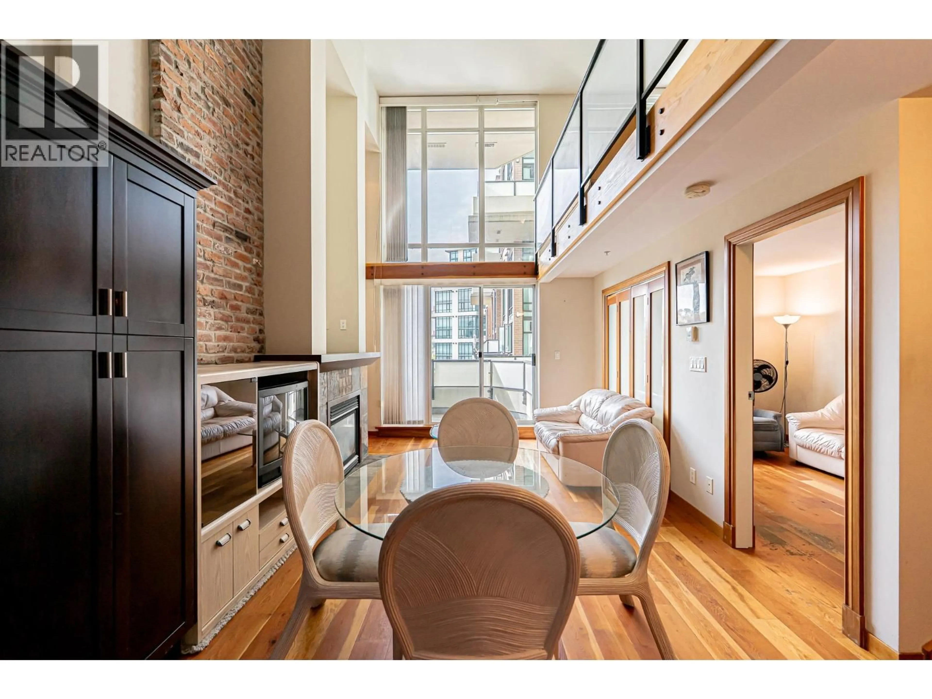 Unknown for 412 - 10 RENAISSANCE SQUARE, New Westminster British Columbia V3M7B1