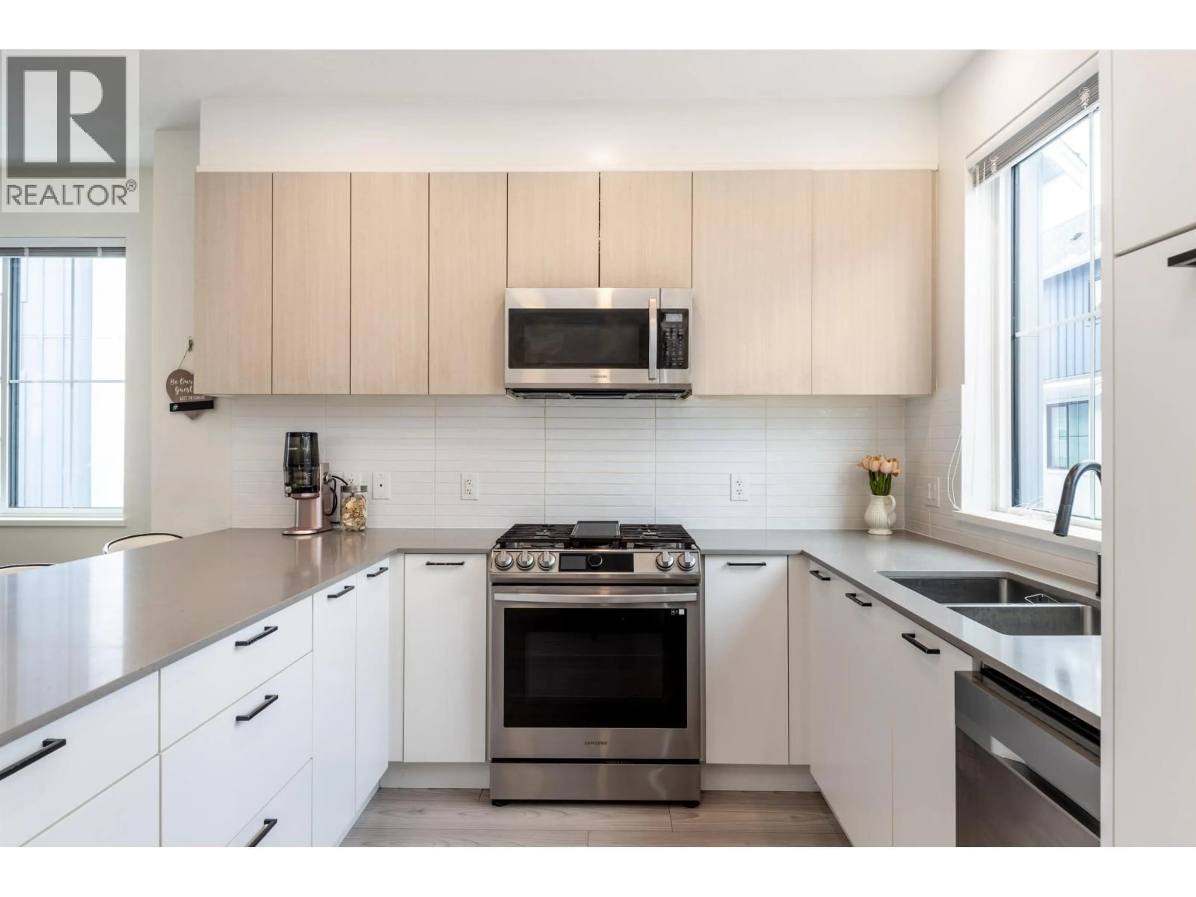 Standard kitchen, unknown for 123 - 488 FURNESS STREET, New Westminster British Columbia V3M0M1