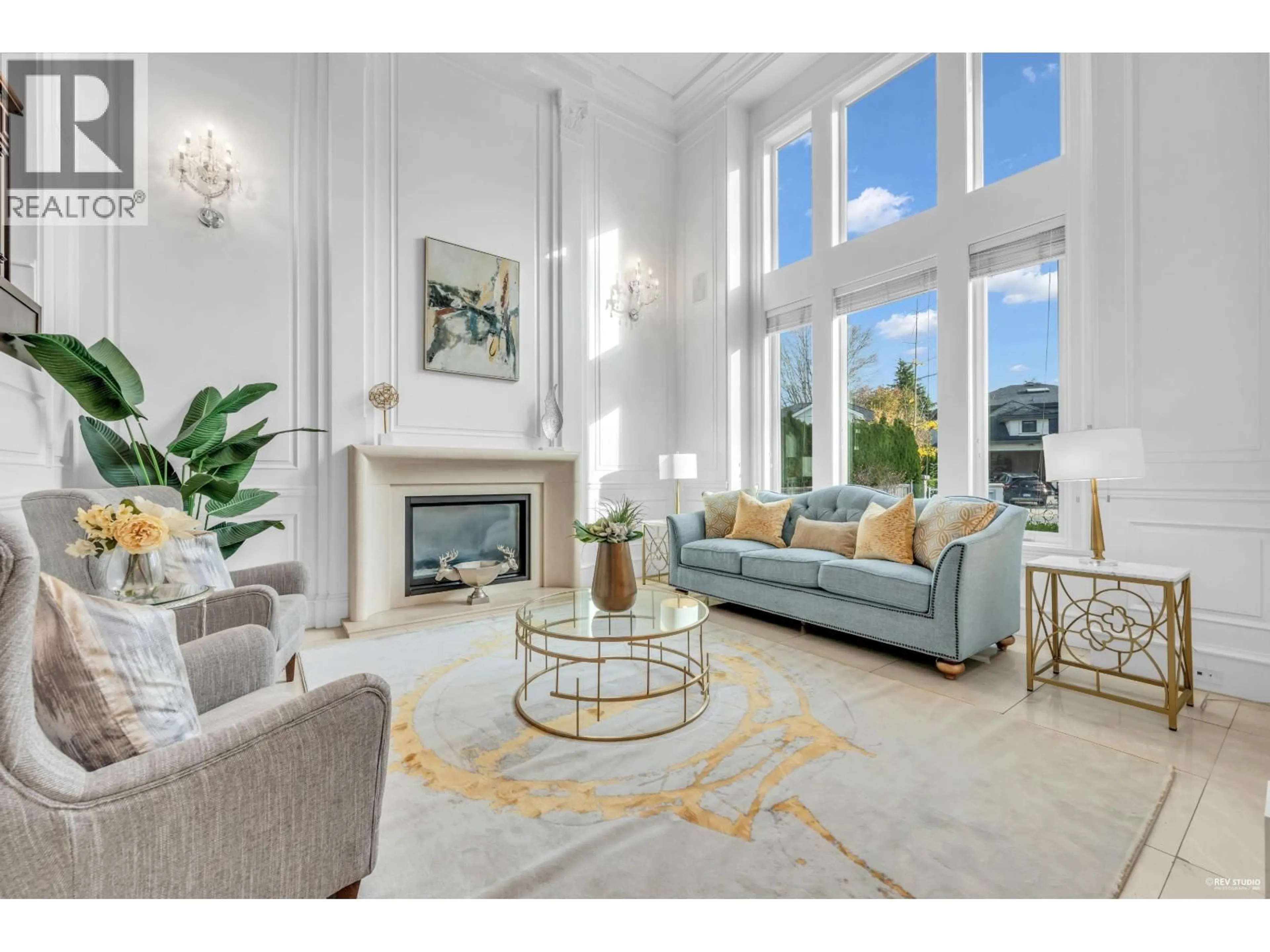 Living room with furniture, unknown for 6851 MAYFLOWER DRIVE, Richmond British Columbia V7C2K1