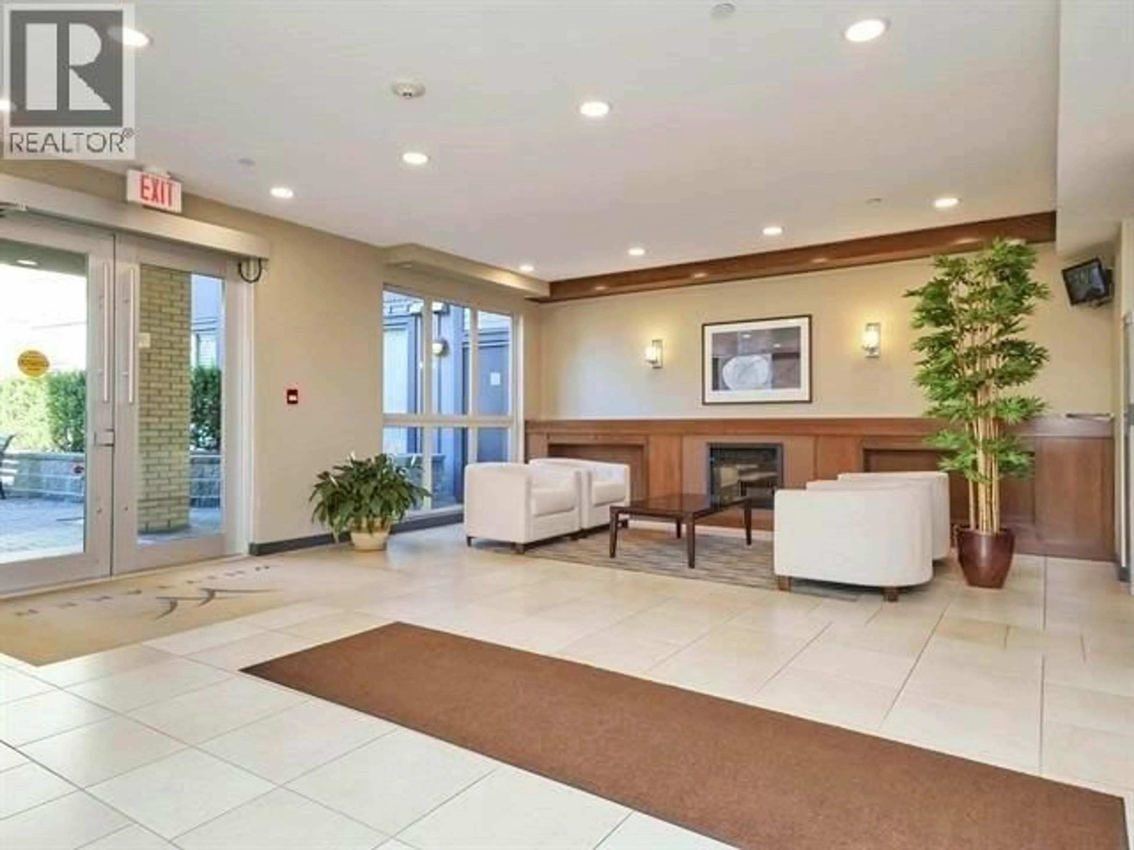 Lobby for 220 - 225 FRANCIS WAY, New Westminster British Columbia V3L0G1
