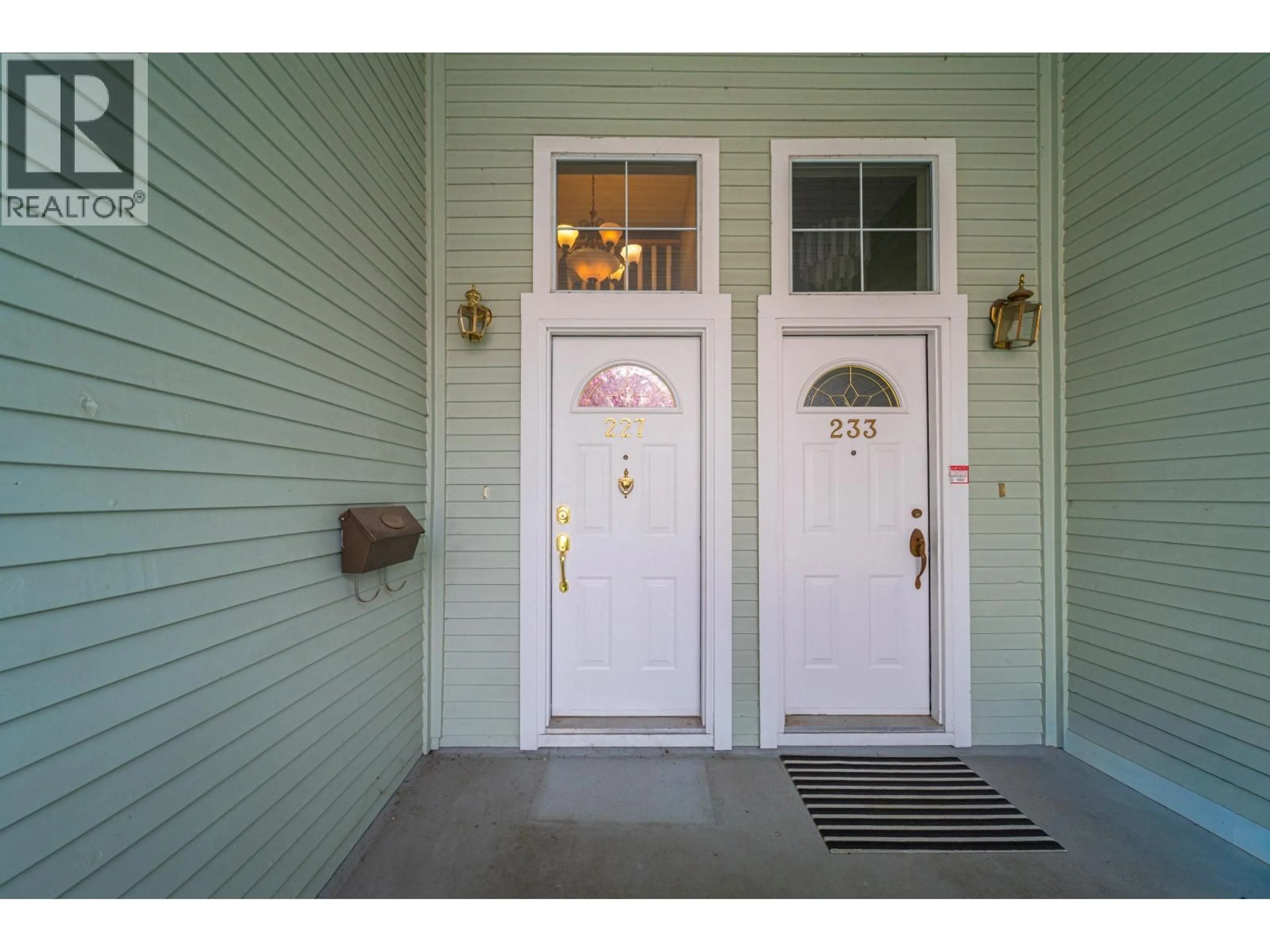 Indoor entryway for 227 WATERLEIGH DRIVE, Vancouver British Columbia V5X4T2