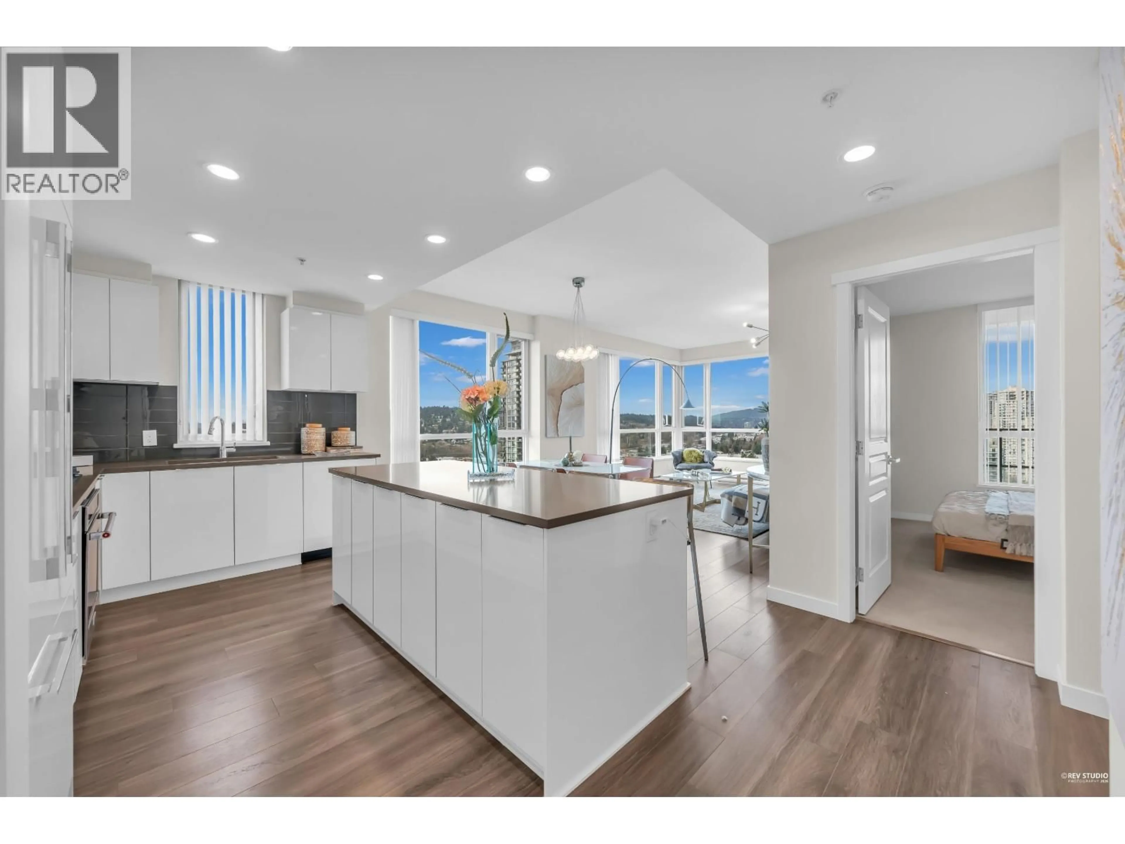 Open concept kitchen, unknown for 2404 - 3096 WINDSOR GATE, Coquitlam British Columbia V3B0P4