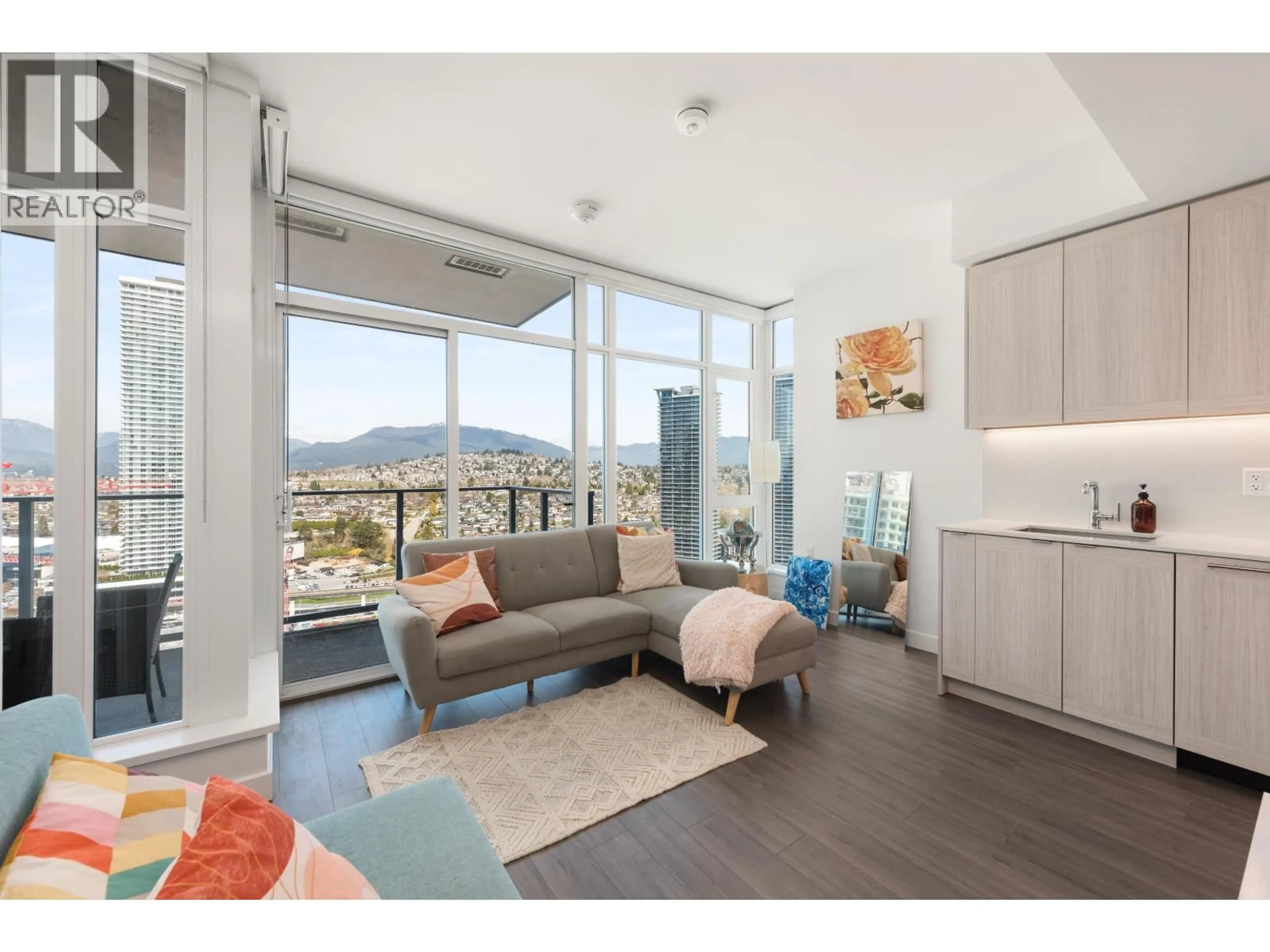 Living room with furniture, unknown for 3506 - 2311 BETA AVENUE, Burnaby British Columbia V5C0M1