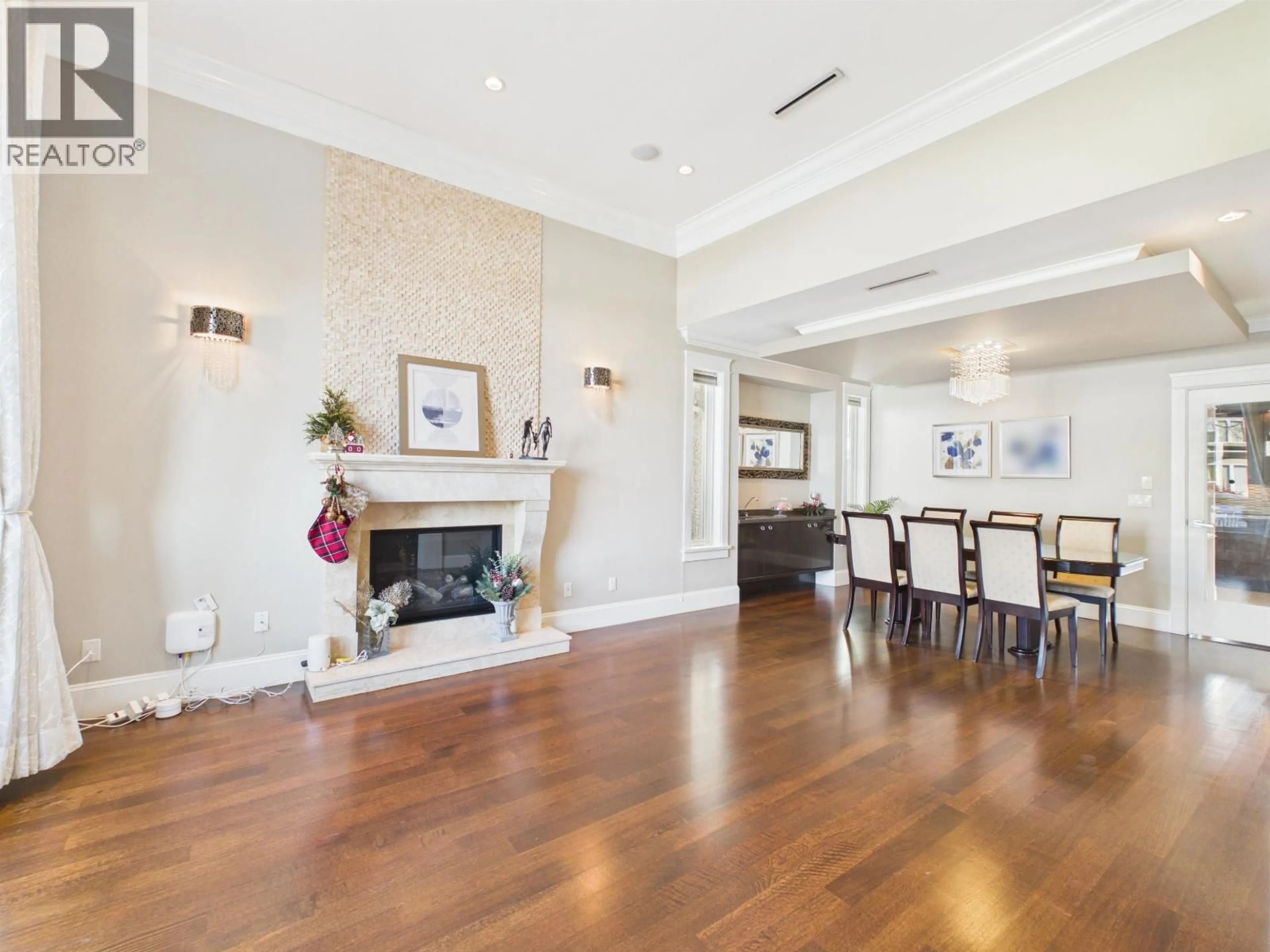 Unknown for 7320 DOW AVENUE, Burnaby British Columbia V5J3X4