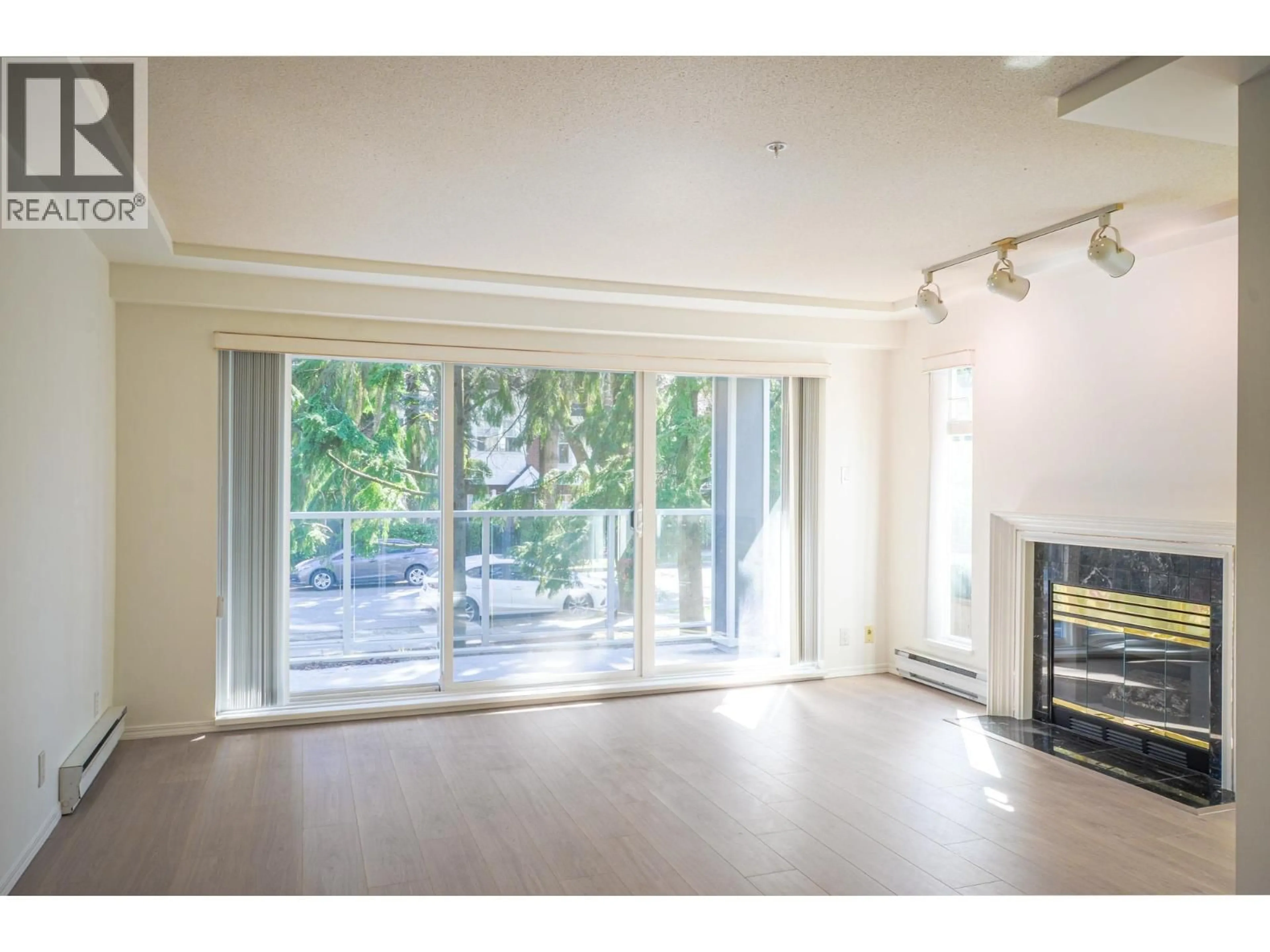 A pic of a room for 203 - 865 15TH AVENUE, Vancouver British Columbia V5Z1R8