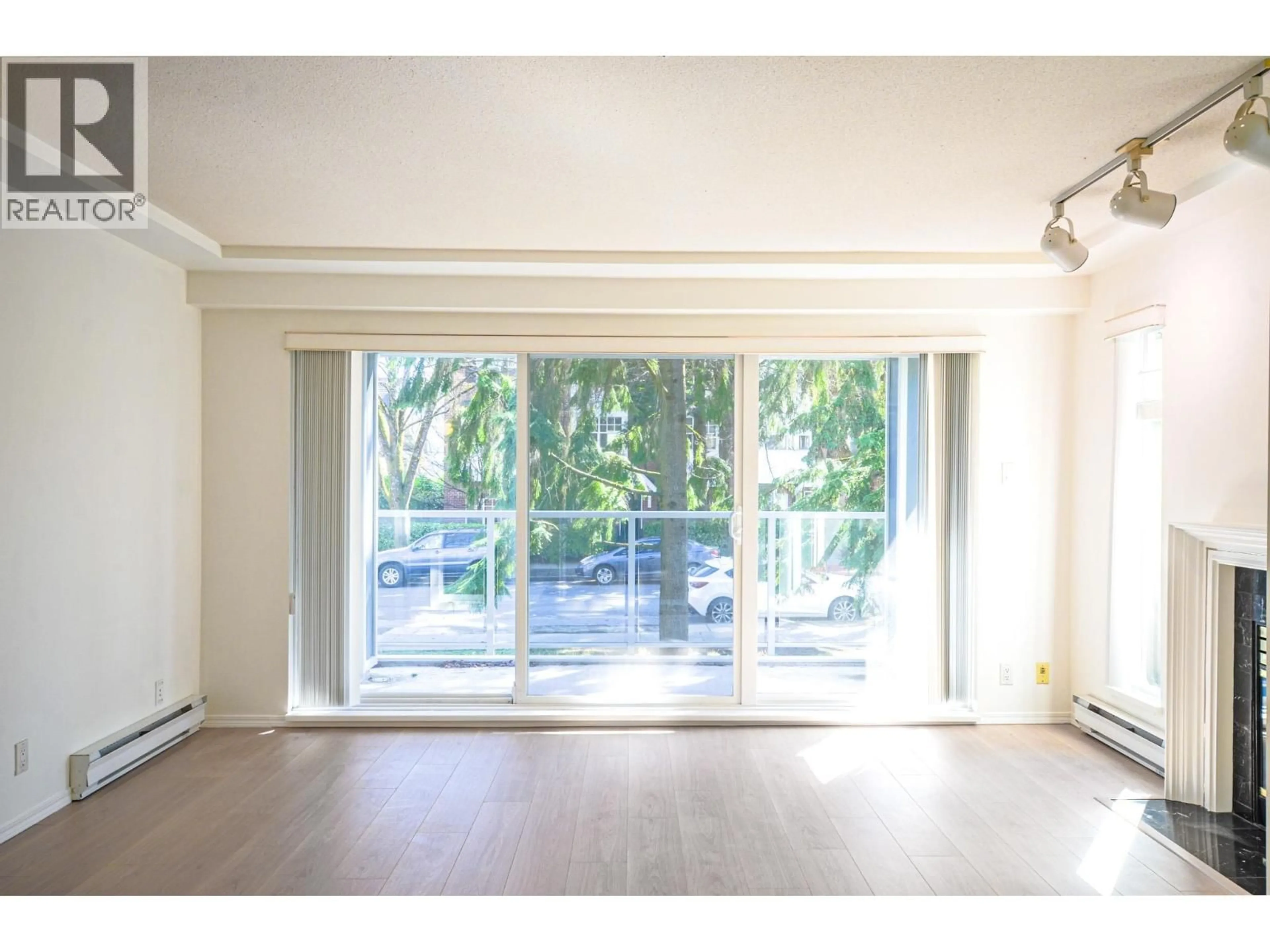A pic of a room for 203 - 865 15TH AVENUE, Vancouver British Columbia V5Z1R8