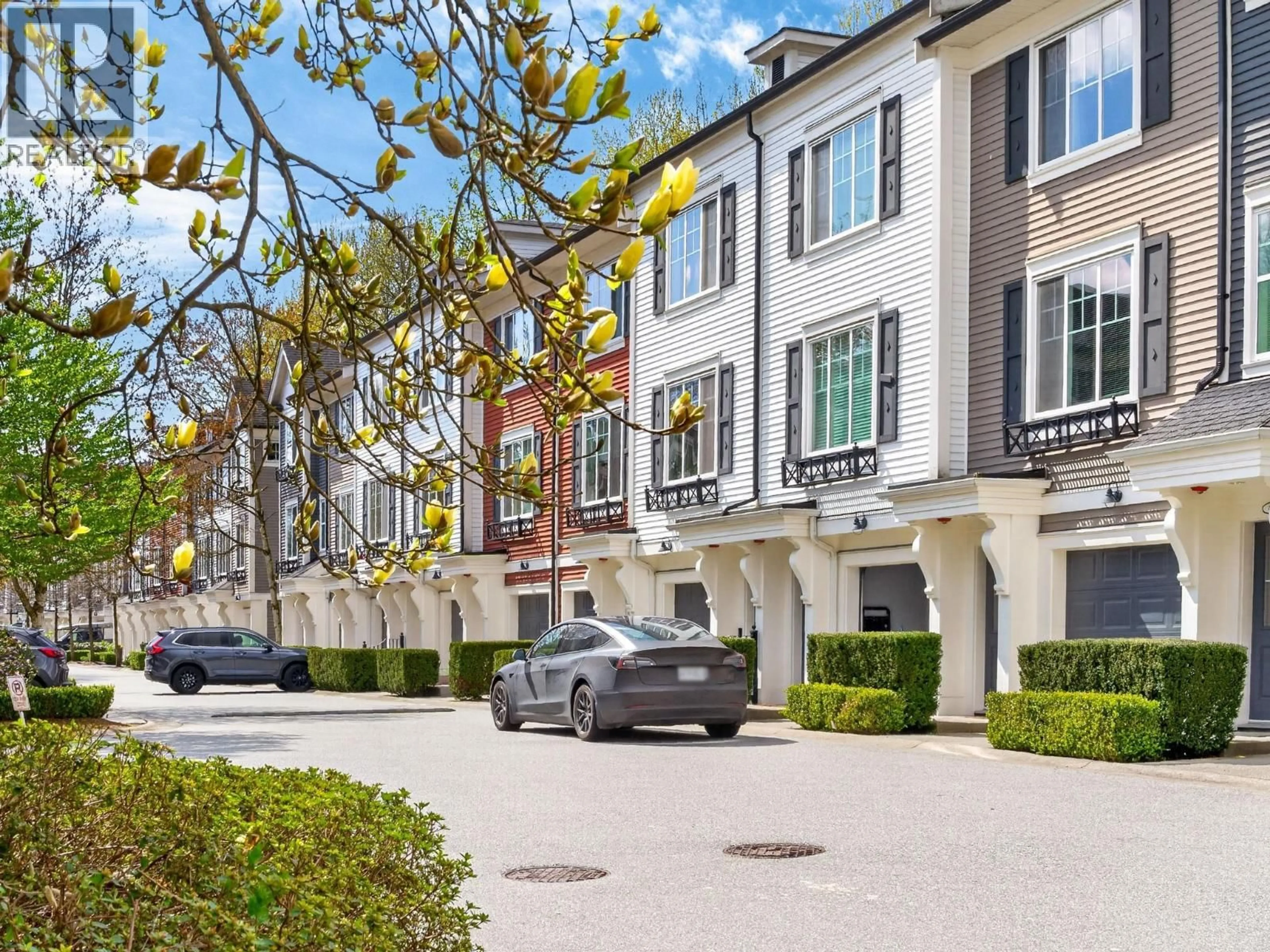 Patio, street for 54 - 3010 RIVERBEND DRIVE, Coquitlam British Columbia V3C0B8