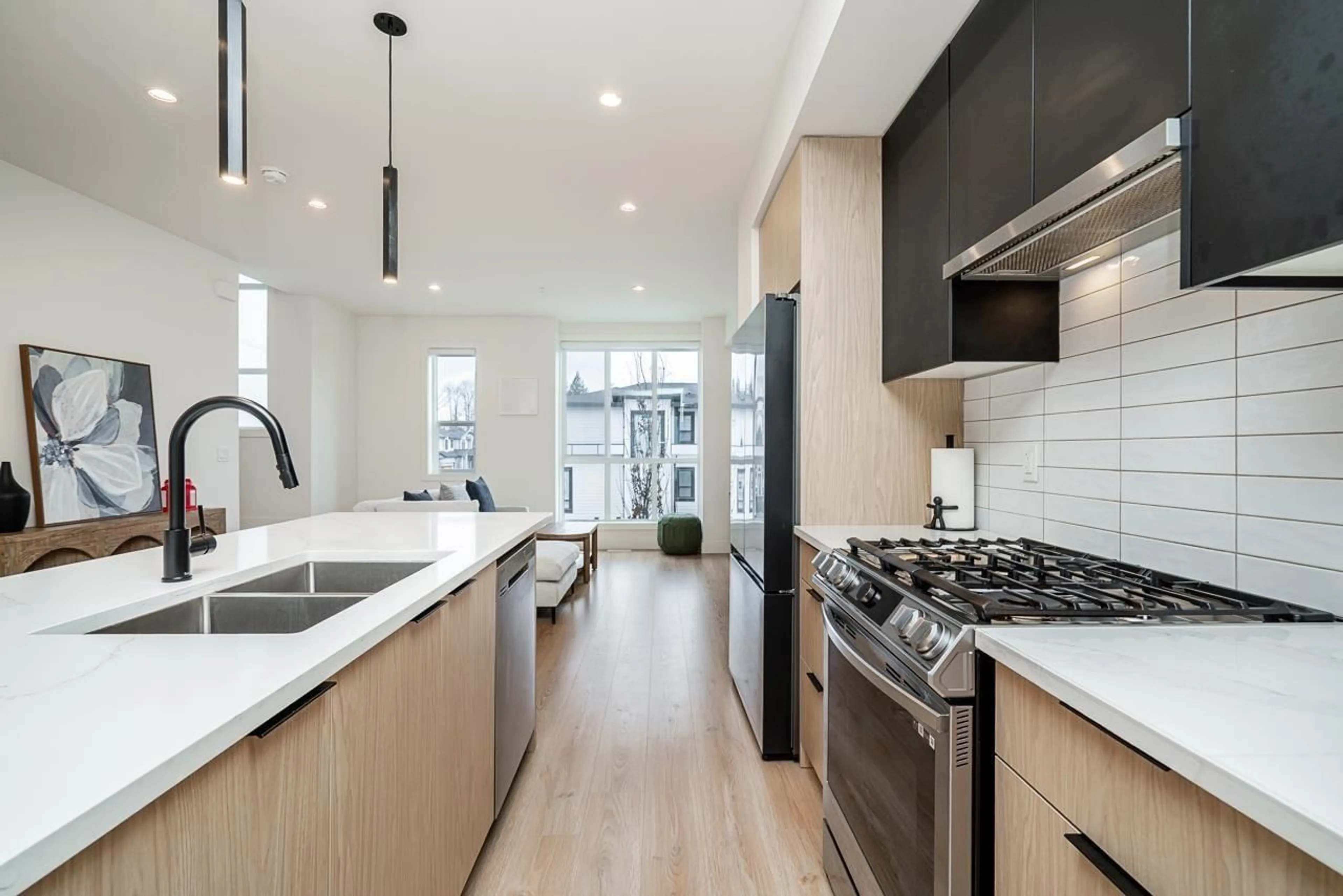 Open concept kitchen, unknown for 2 - 7670 207 STREET, Langley British Columbia V2Y3N7