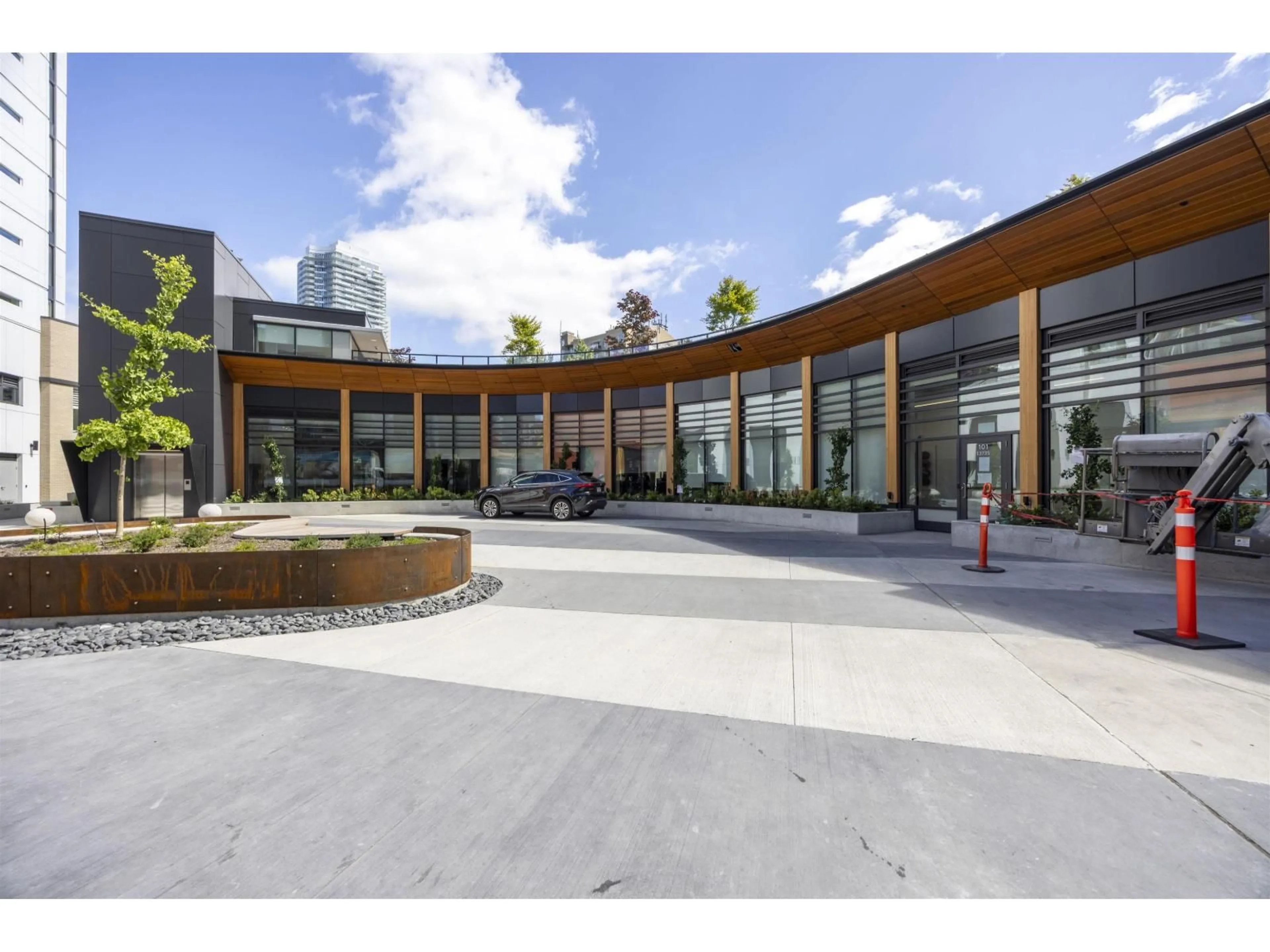 Unknown for 2304 - 13745 GEORGE JUNCTON, Surrey British Columbia V3T0V8