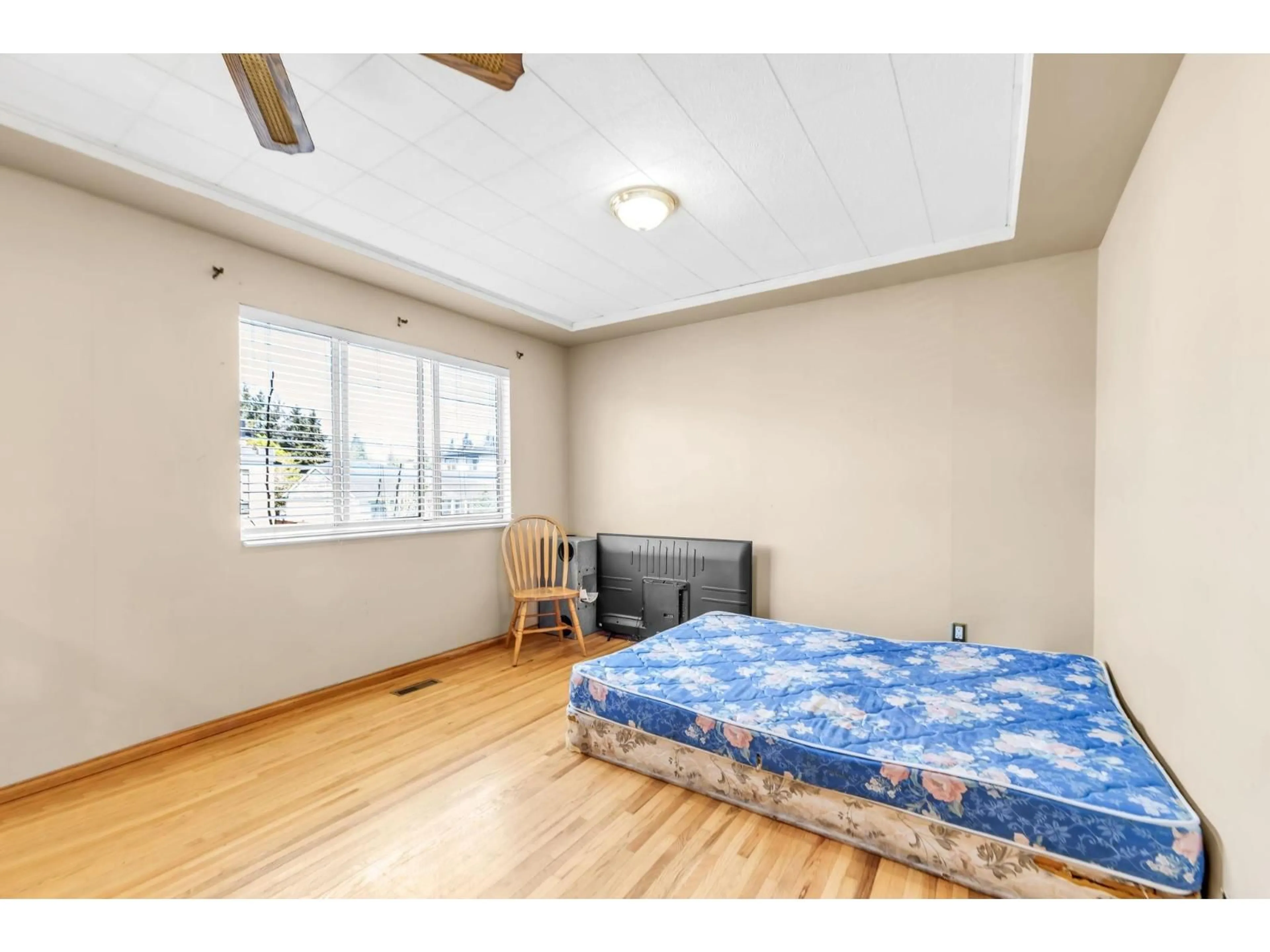 A pic of a room for 2680 VICTORIA STREET, Abbotsford British Columbia V2T2T5