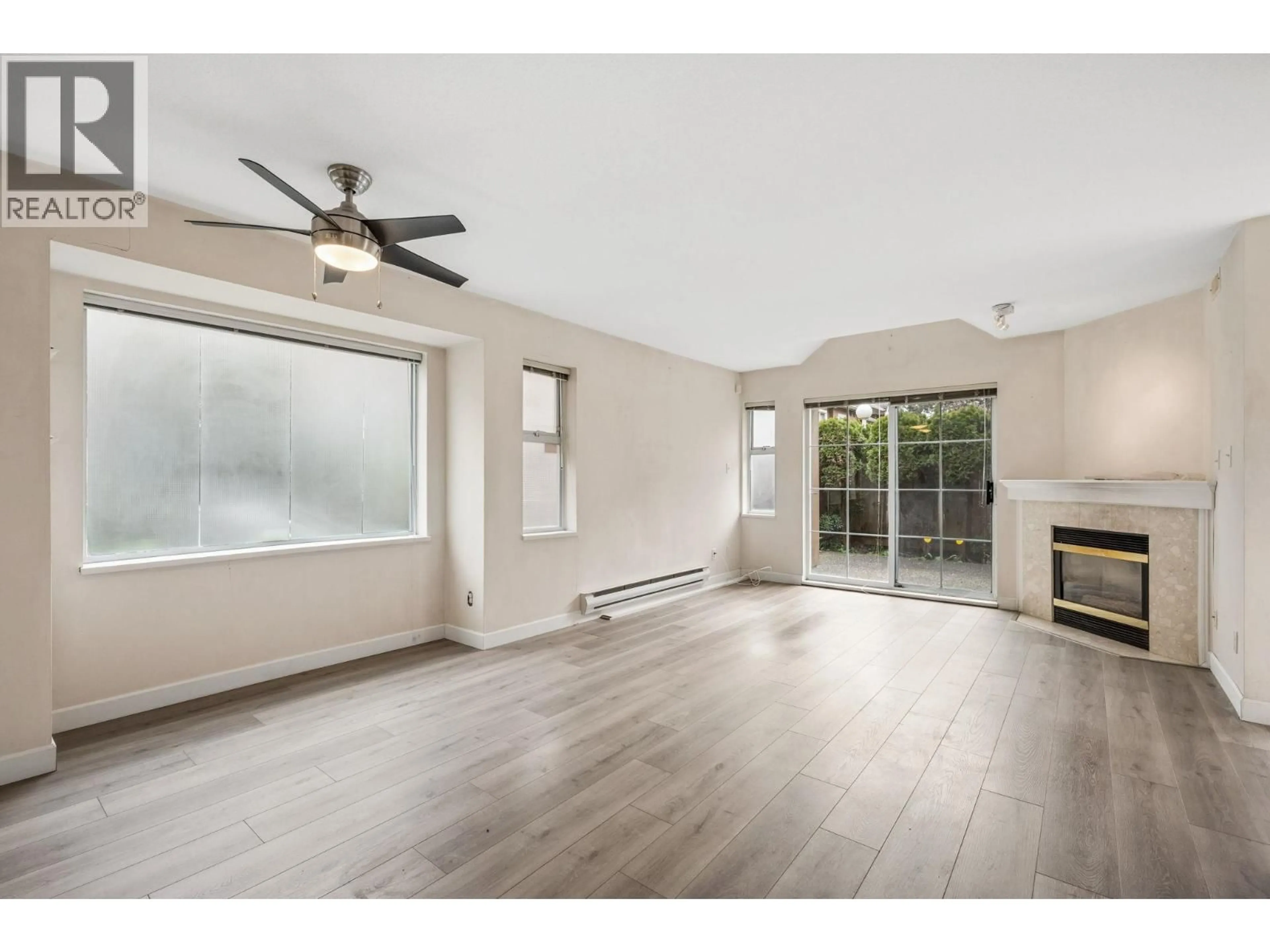 A pic of a room for 35 - 7488 SALISBURY AVENUE, Burnaby British Columbia V5E3A3